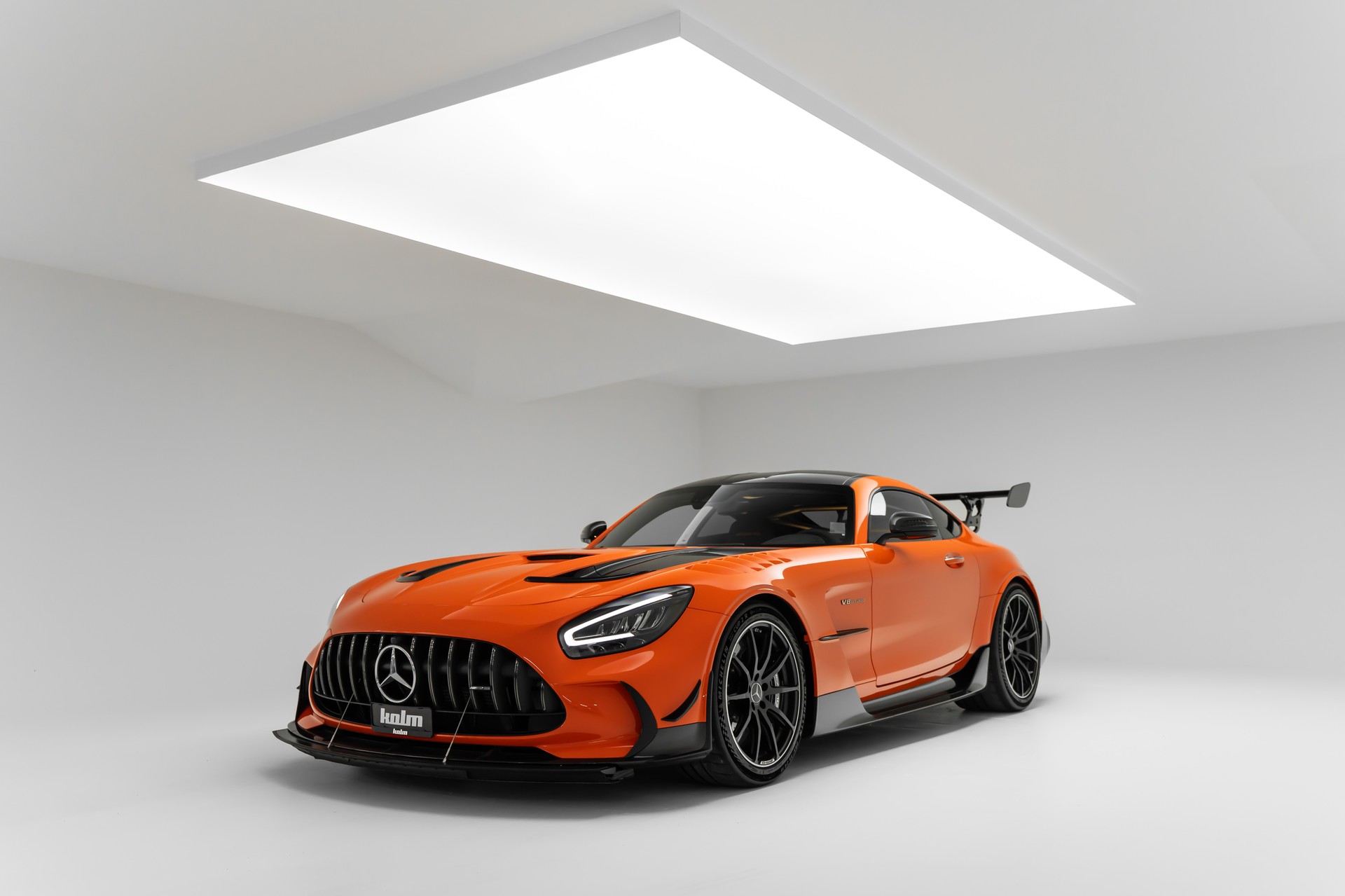 MERCEDES-BENZ AMG GT-image-2