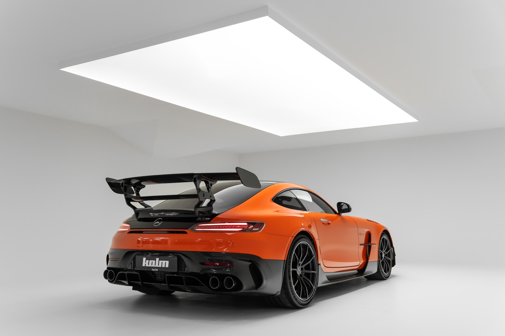 MERCEDES-BENZ AMG GT-image-3