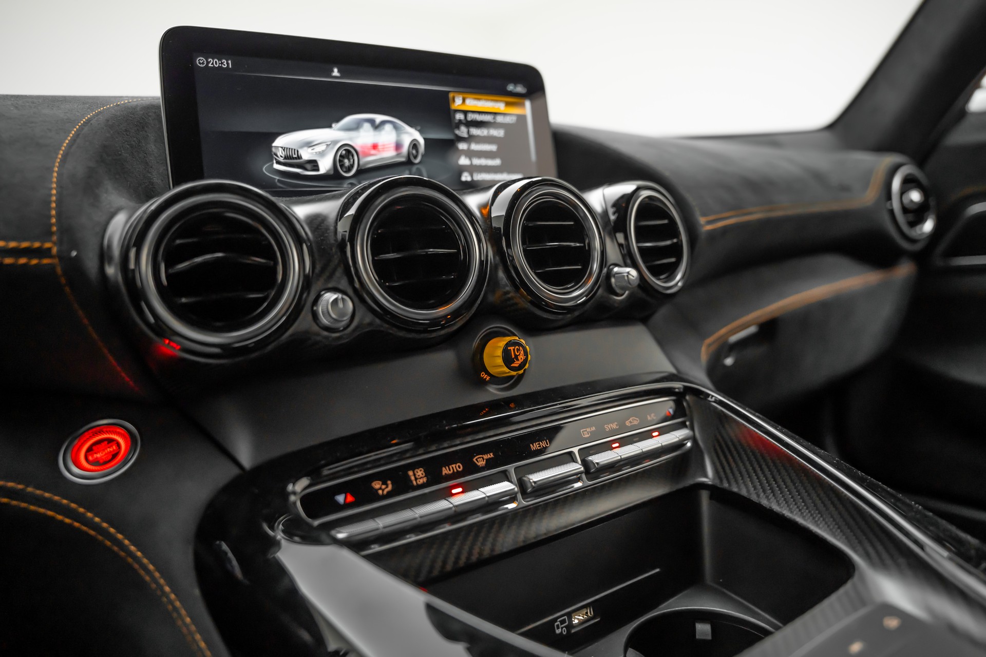 MERCEDES-BENZ AMG GT-image-26