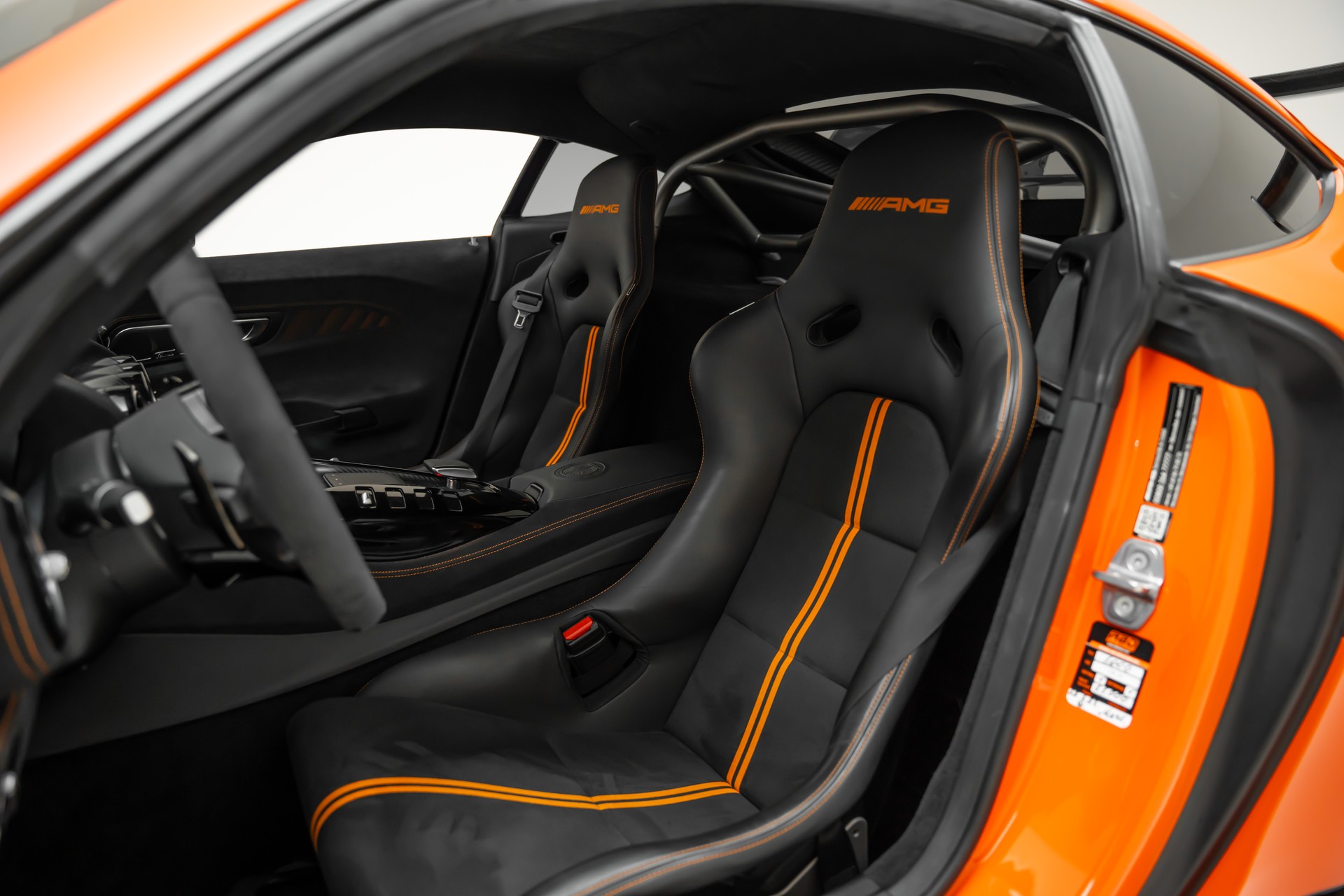 MERCEDES-BENZ AMG GT-image-11