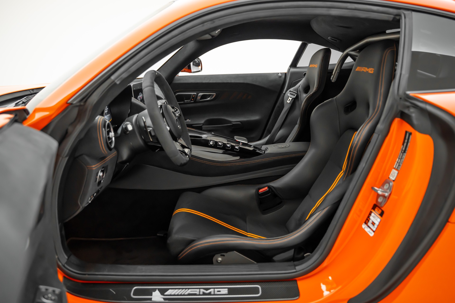 MERCEDES-BENZ AMG GT-image-10