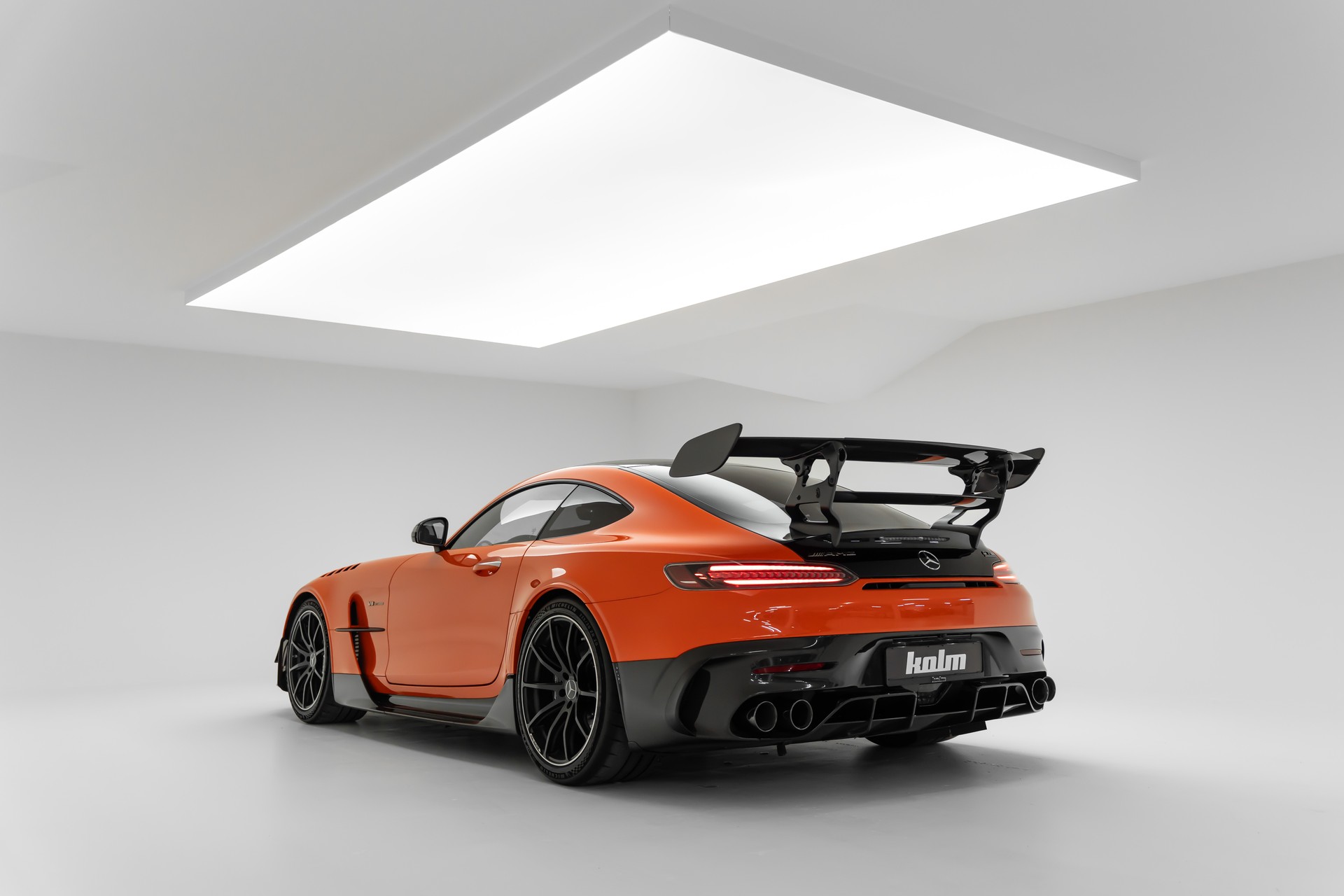 MERCEDES-BENZ AMG GT-image-5