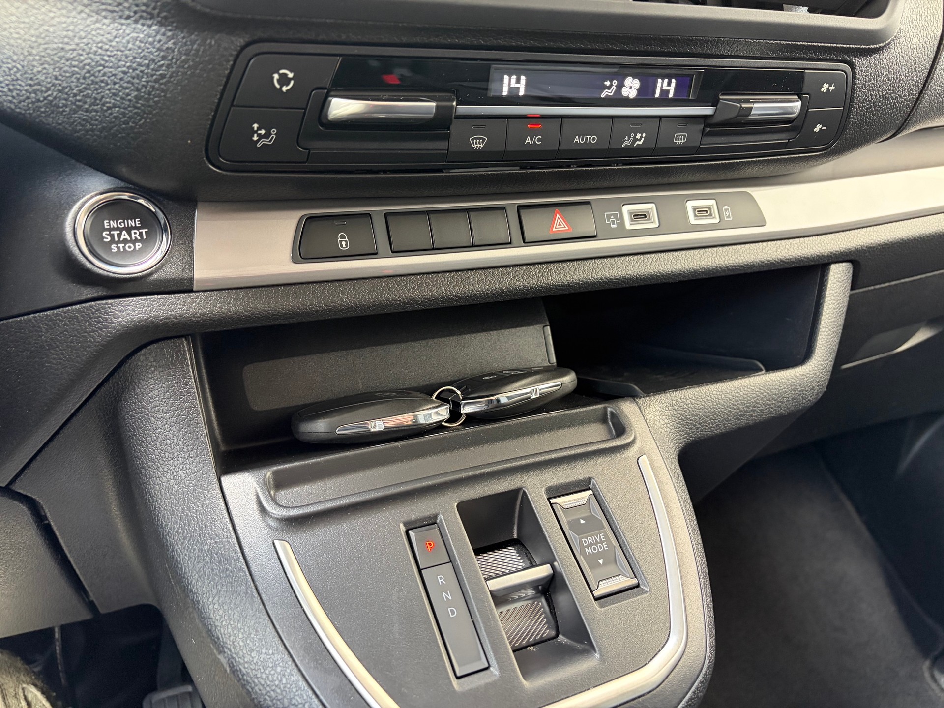 CITROEN Spacetourer M 2.0 BlueHDi 180 You S/S-image-12