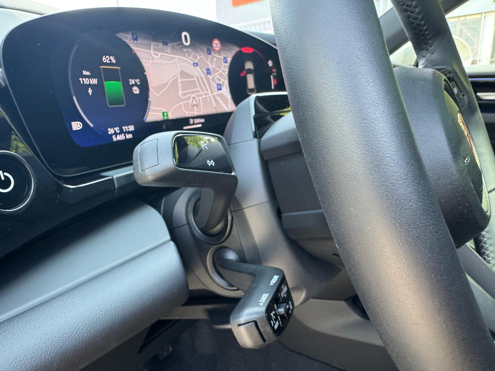 PORSCHE Macan 4 100kWh-image-7