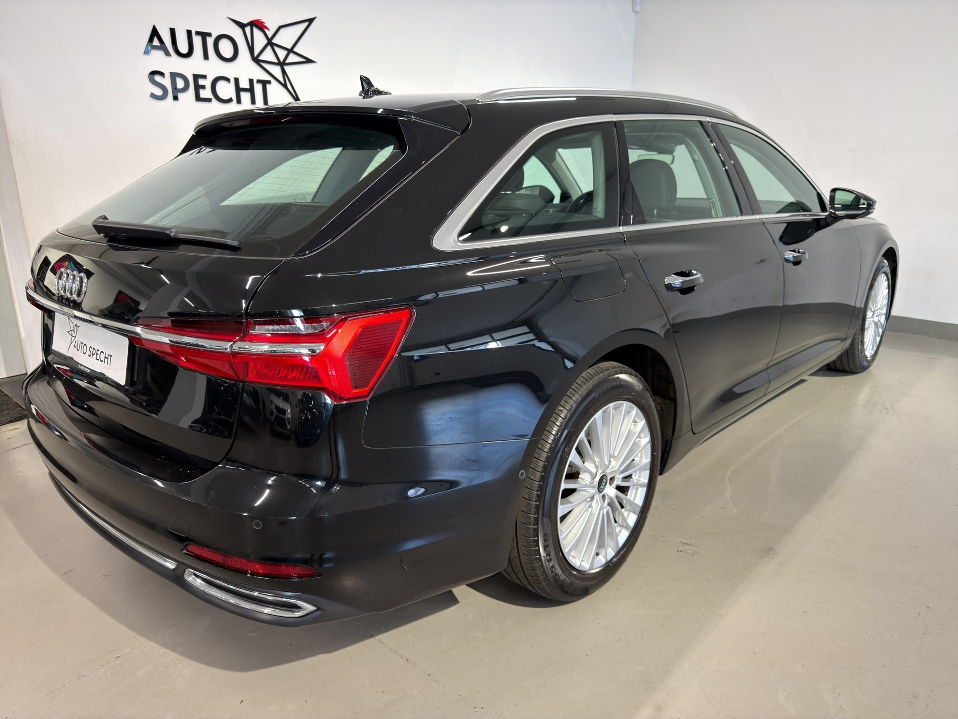 AUDI A6 Avant 45 TFSI Design S-tronic quattro-showroom-element-3