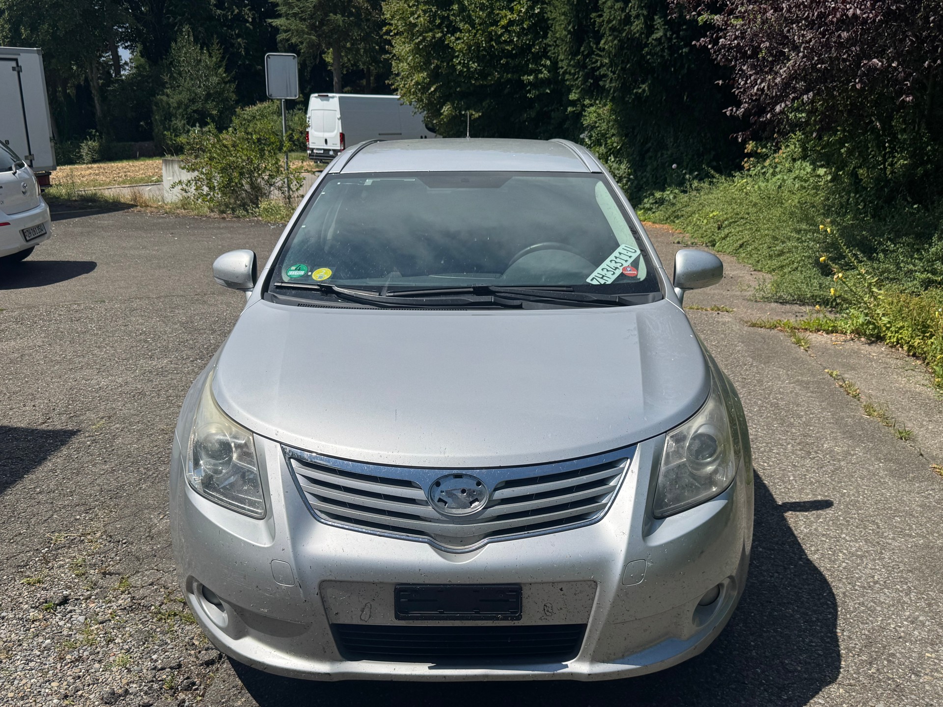 TOYOTA Avensis 2.2D-CAT Linea Sol Premium-image-1