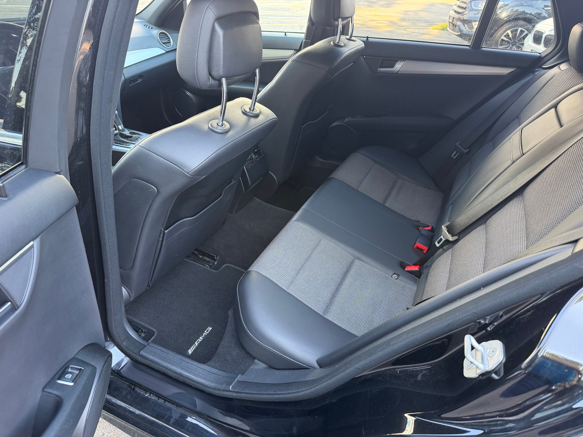 MERCEDES-BENZ C 250 CDI Edition 4Matic 7G-Tronic Amg-image-13
