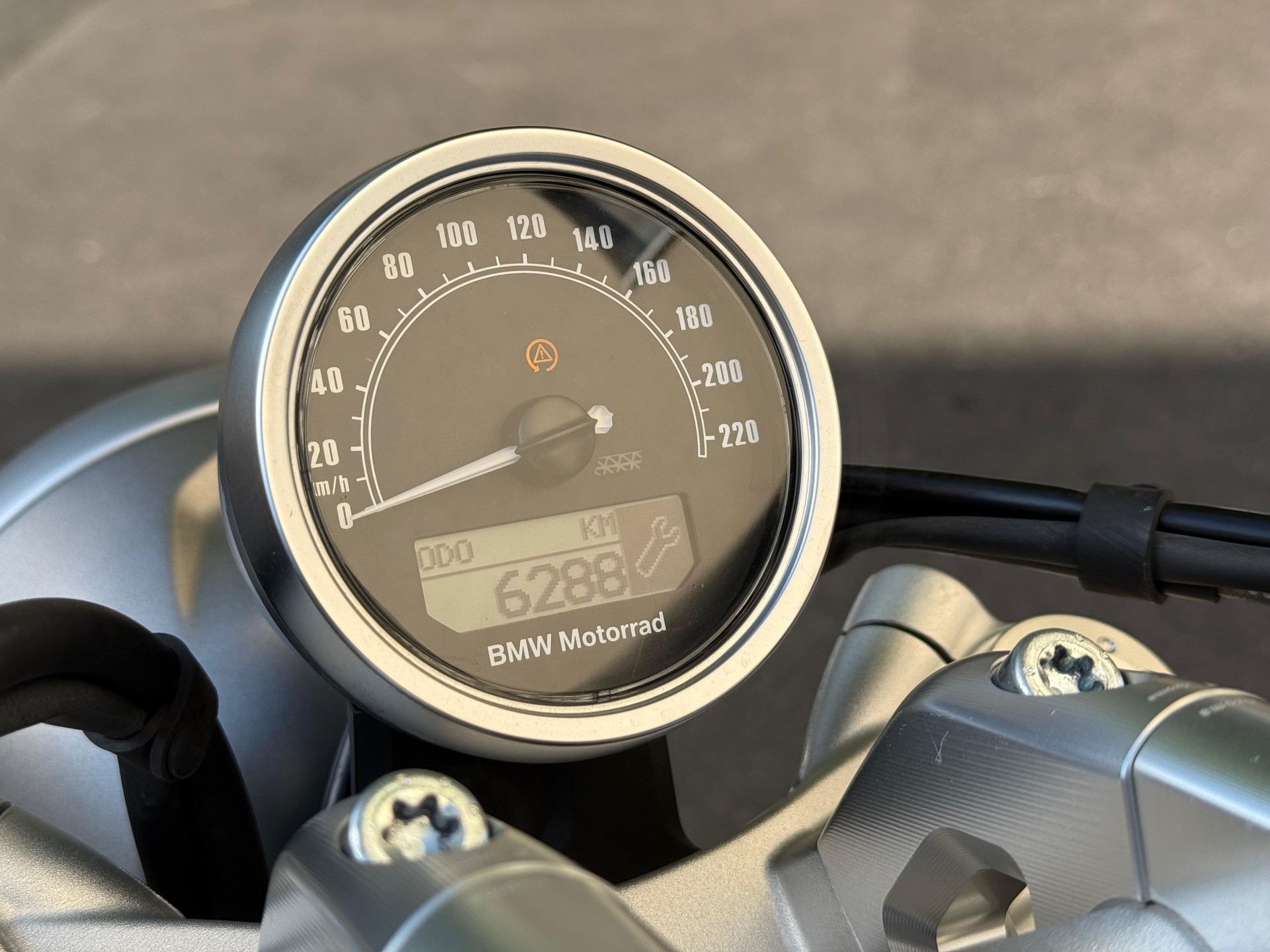 BMW R nineT Scrambler ABS-image-10