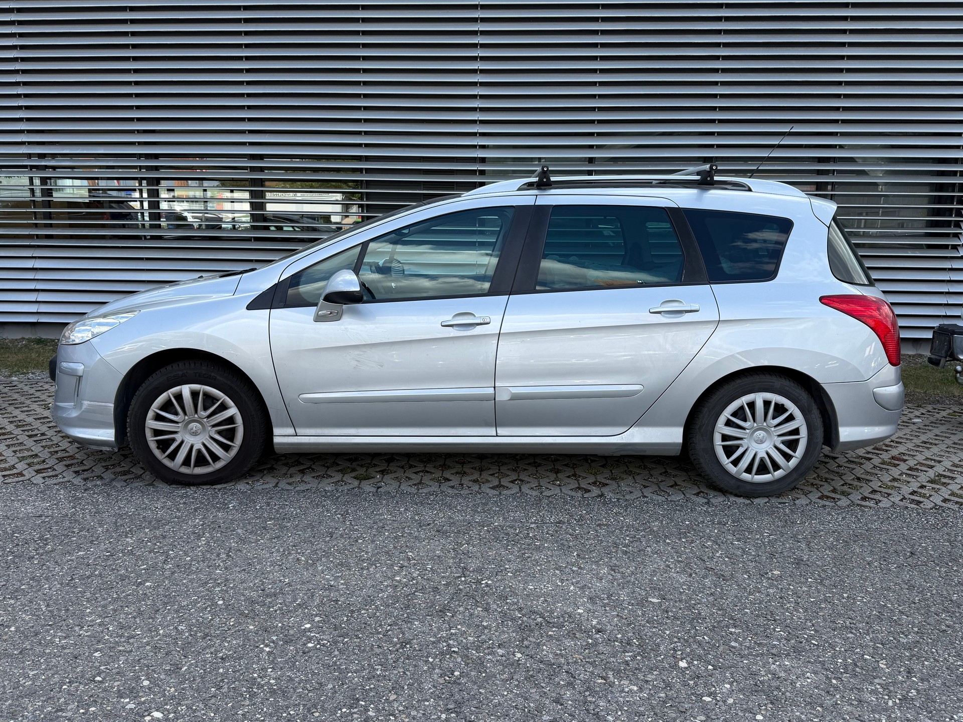 PEUGEOT 308 SW 2.0 HDI Sport Pack-image-4
