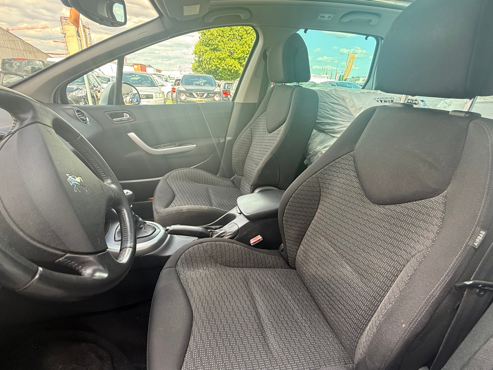 PEUGEOT 308 SW 2.0 HDI Sport Pack-image-7