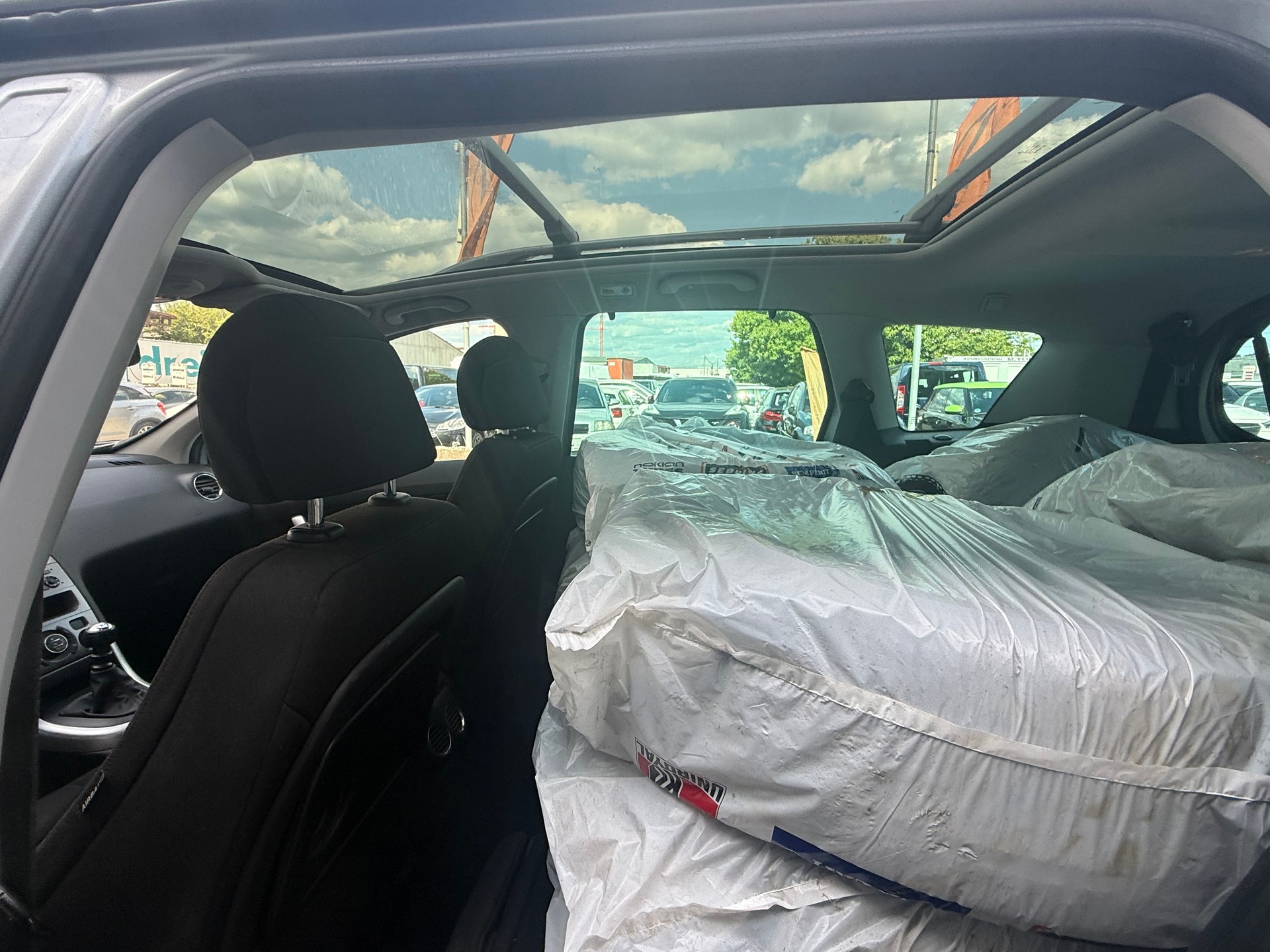 PEUGEOT 308 SW 2.0 HDI Sport Pack-image-9
