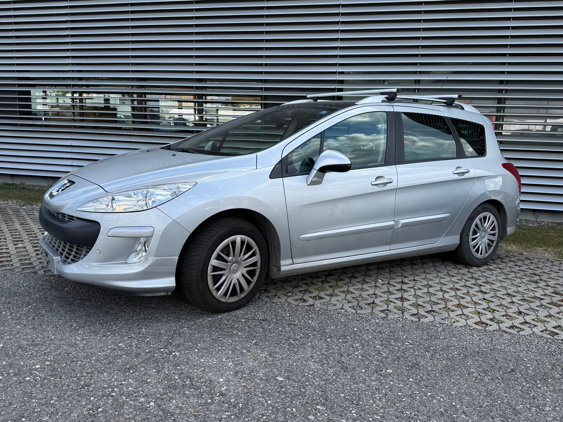 PEUGEOT 308 SW 2.0 HDI Sport Pack-image-3