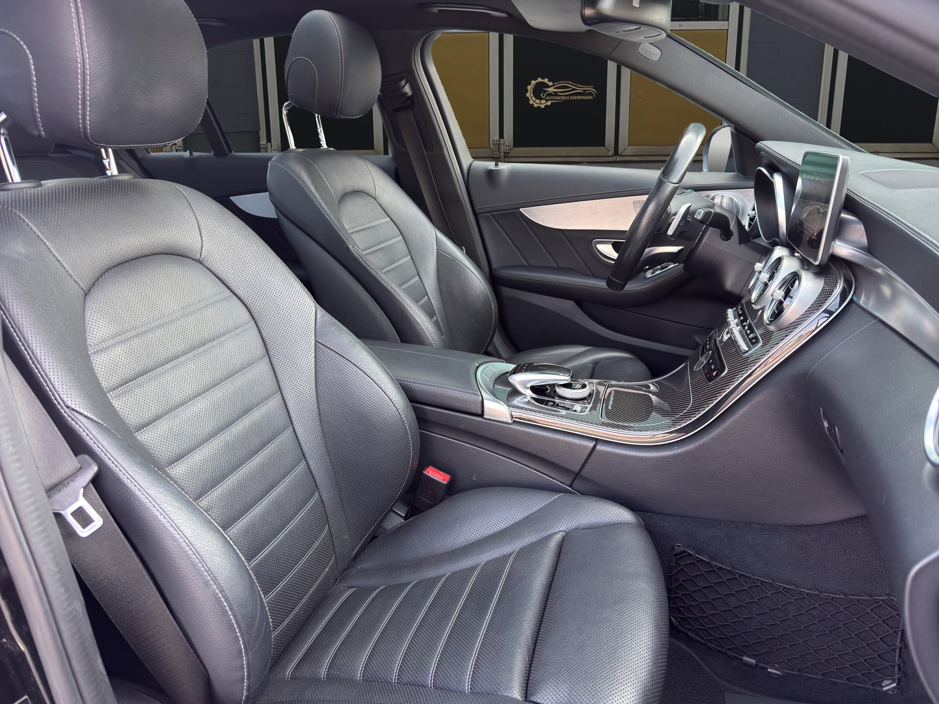 MERCEDES-BENZ C 43 AMG 4matic-image-10
