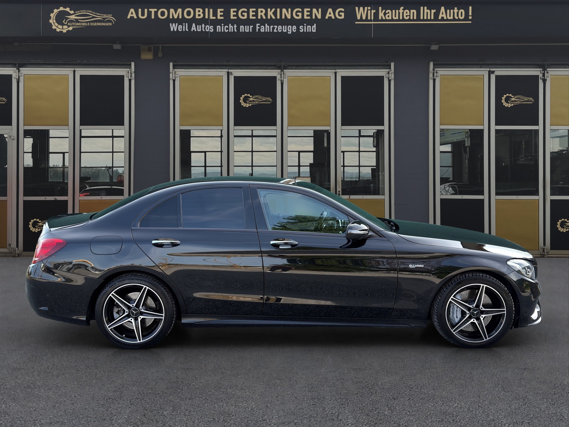 MERCEDES-BENZ C 43 AMG 4matic-image-3