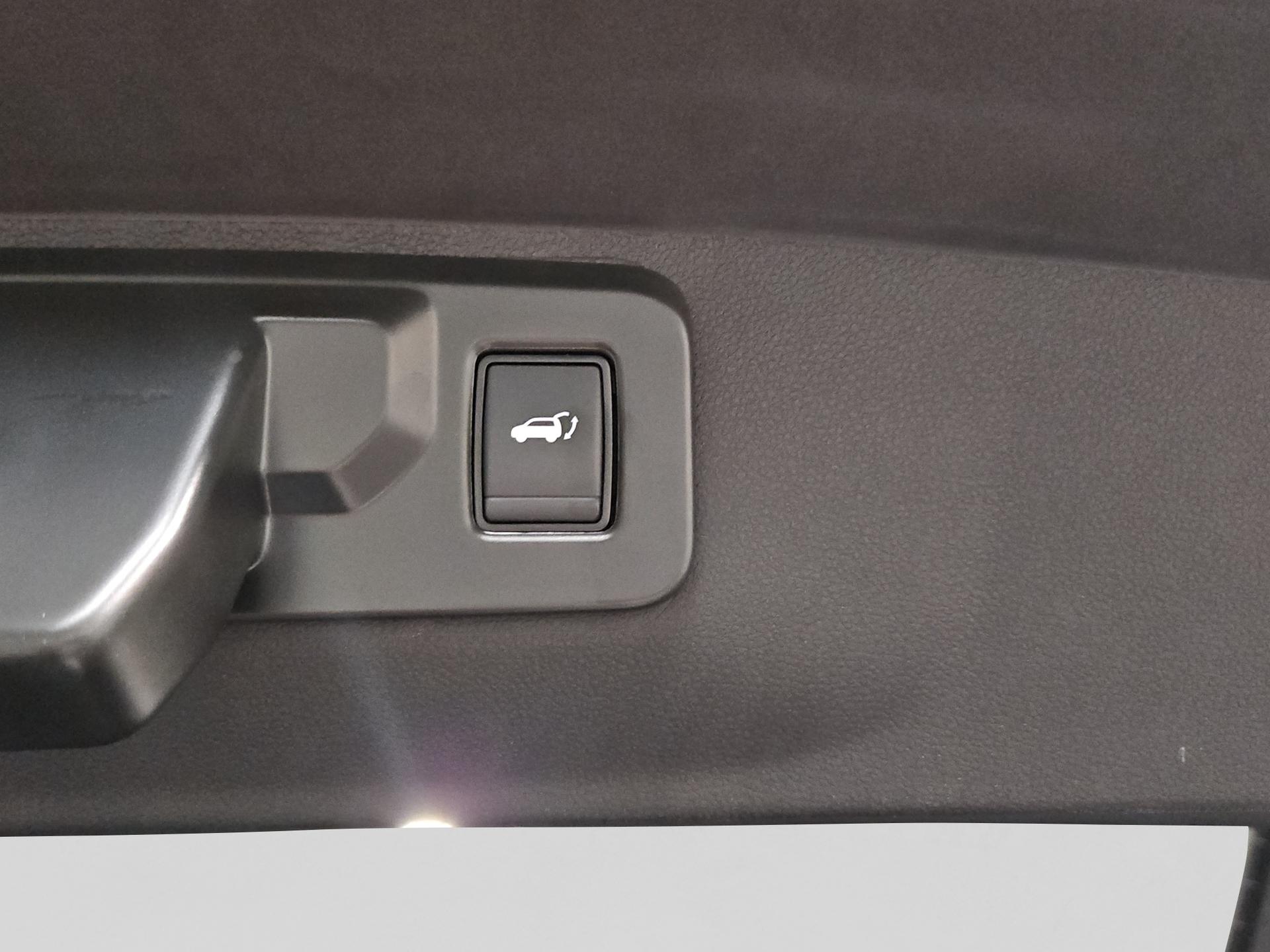 RENAULT Rafale 1.2 E-Tech Hybrid 200 Esprit Alpine-image-16