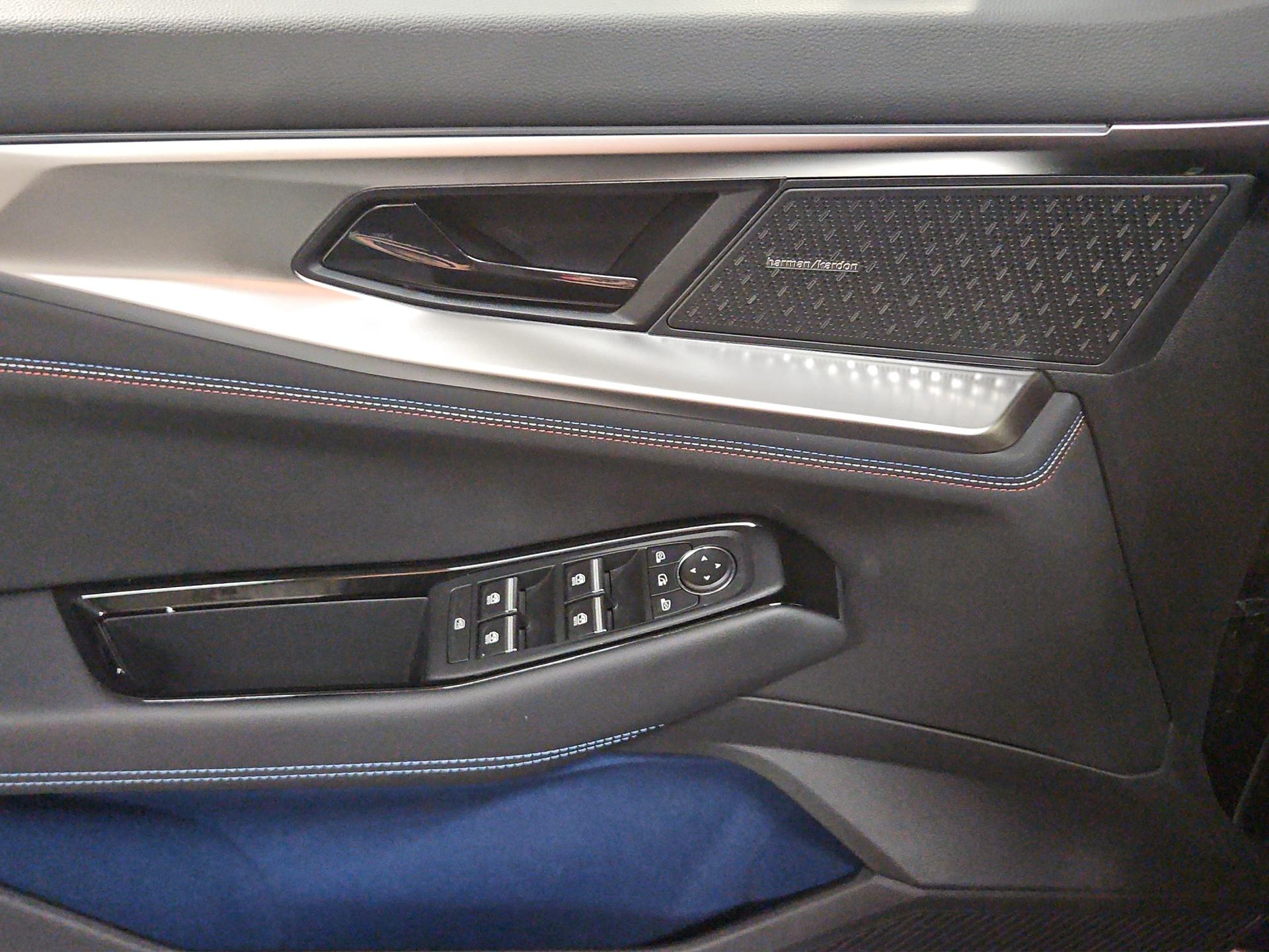 RENAULT Rafale 1.2 E-Tech Hybrid 200 Esprit Alpine-image-19