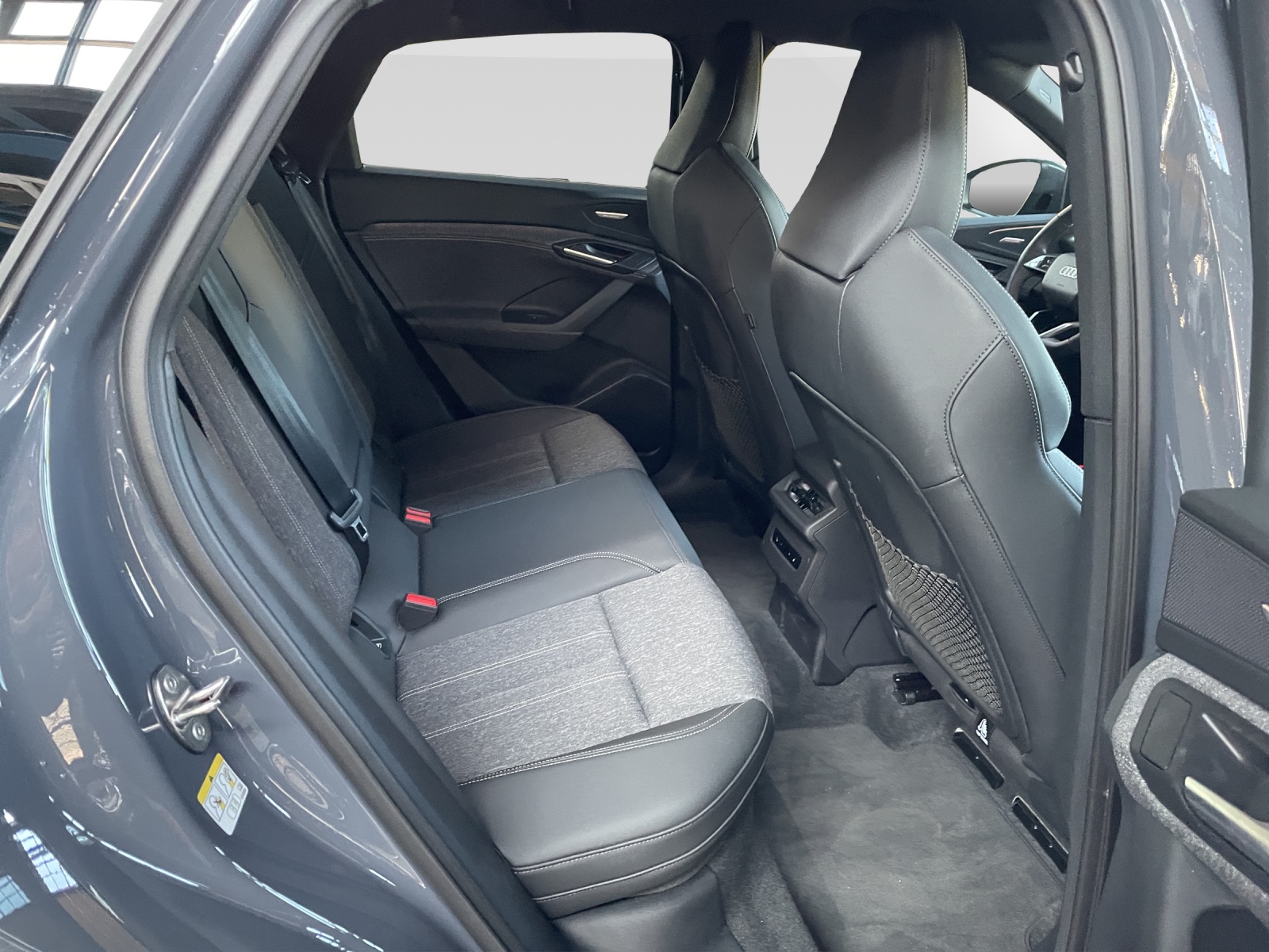 AUDI Q6 e-tron Sportback quattro-image-9
