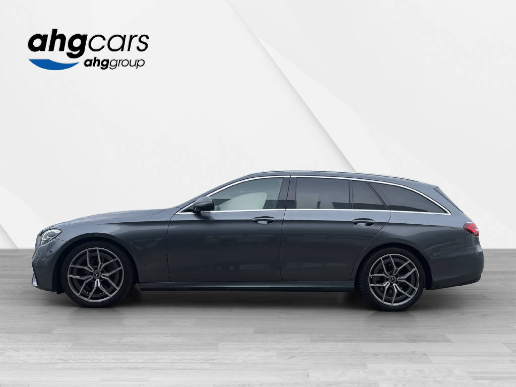 MERCEDES-BENZ E 220 d AMG Line Kombi-image-1