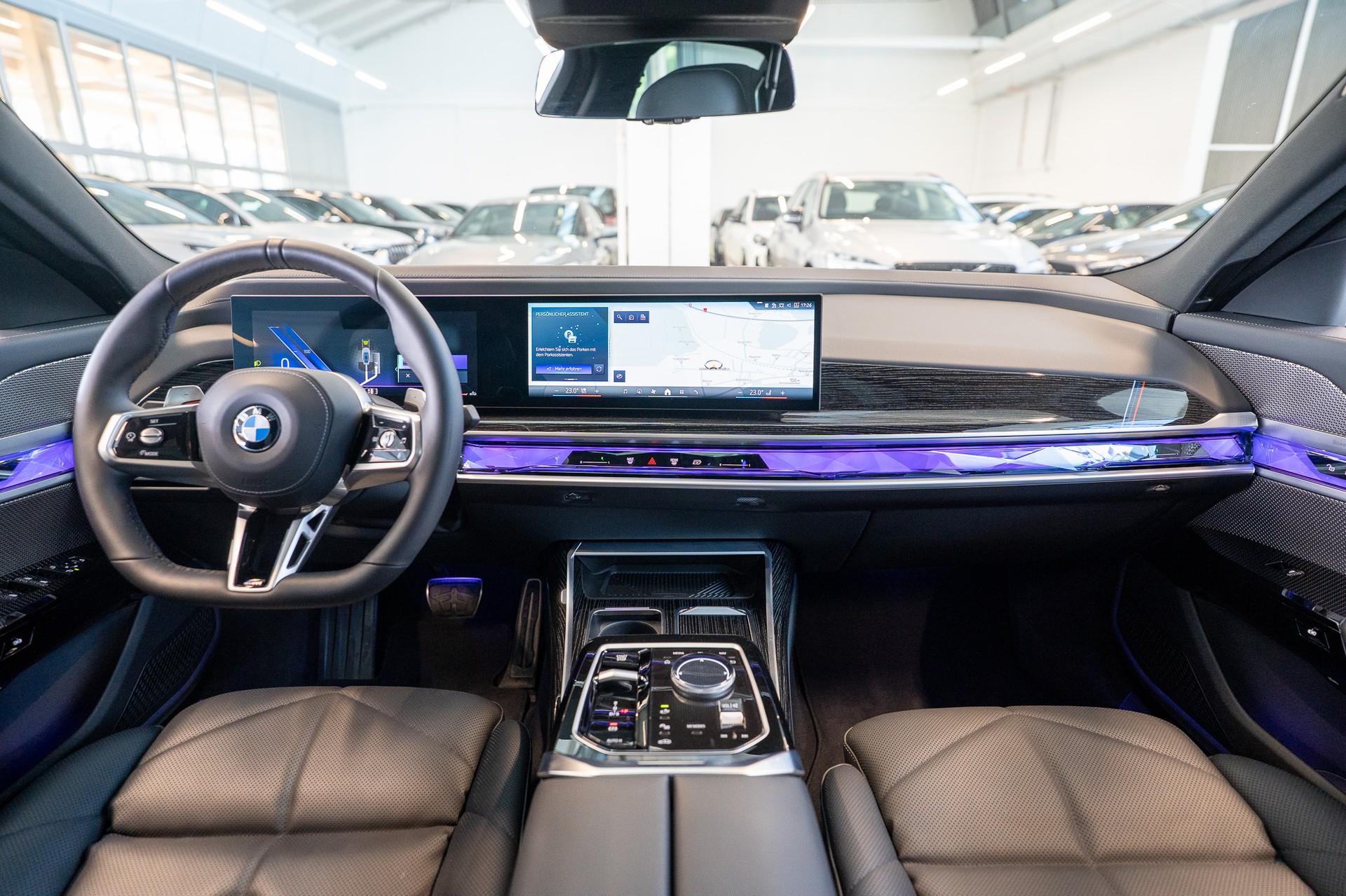 BMW 740d xDrive M Sport / Theatre Screen / Sky Lounge-image-20