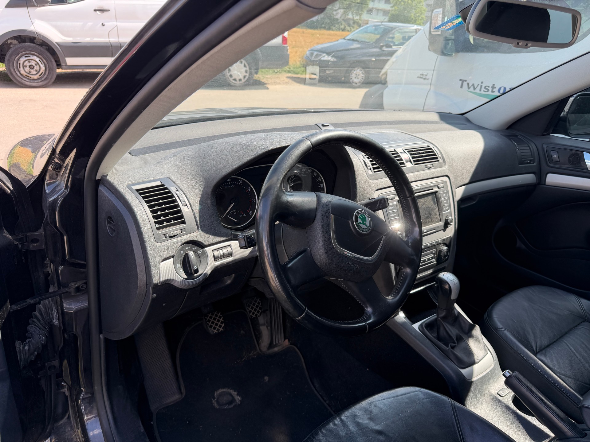 SKODA Octavia Combi 1.8 TSI Swiss Adventure 4x4-image-7