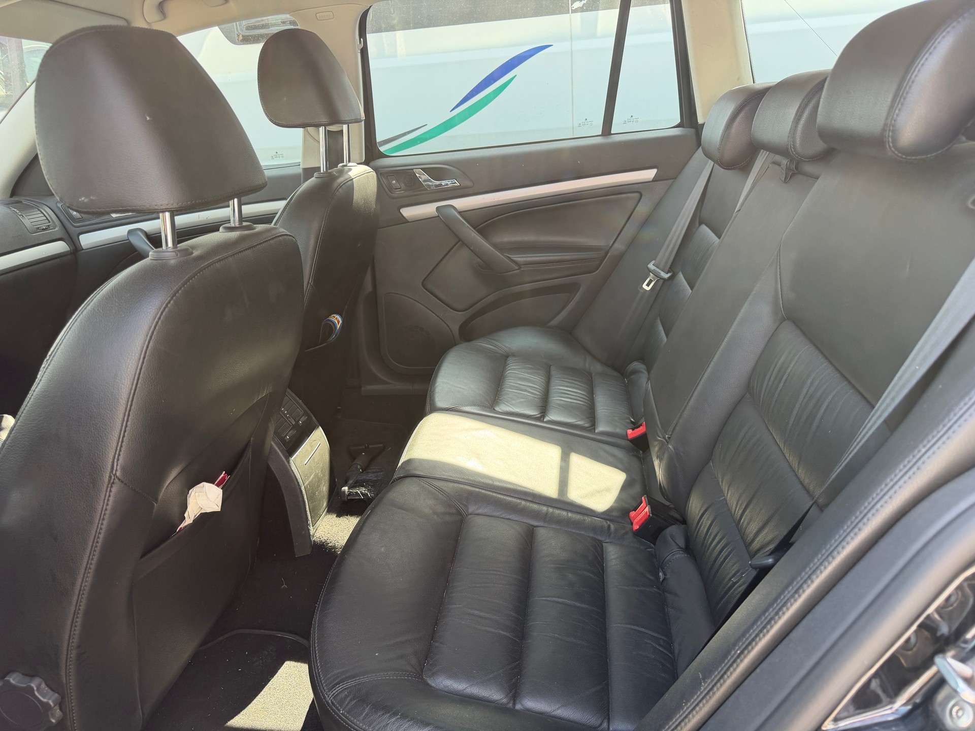 SKODA Octavia Combi 1.8 TSI Swiss Adventure 4x4-image-9