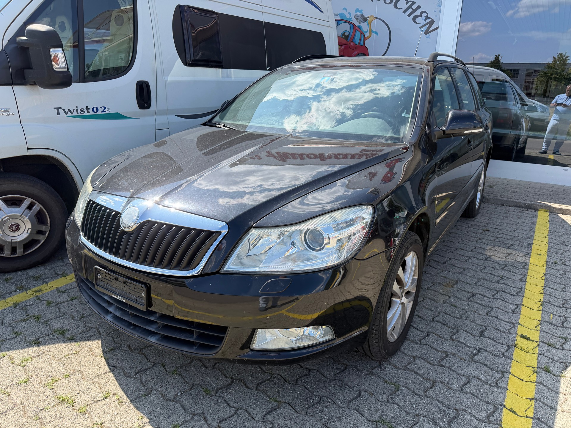 SKODA Octavia Combi 1.8 TSI Swiss Adventure 4x4-image-0