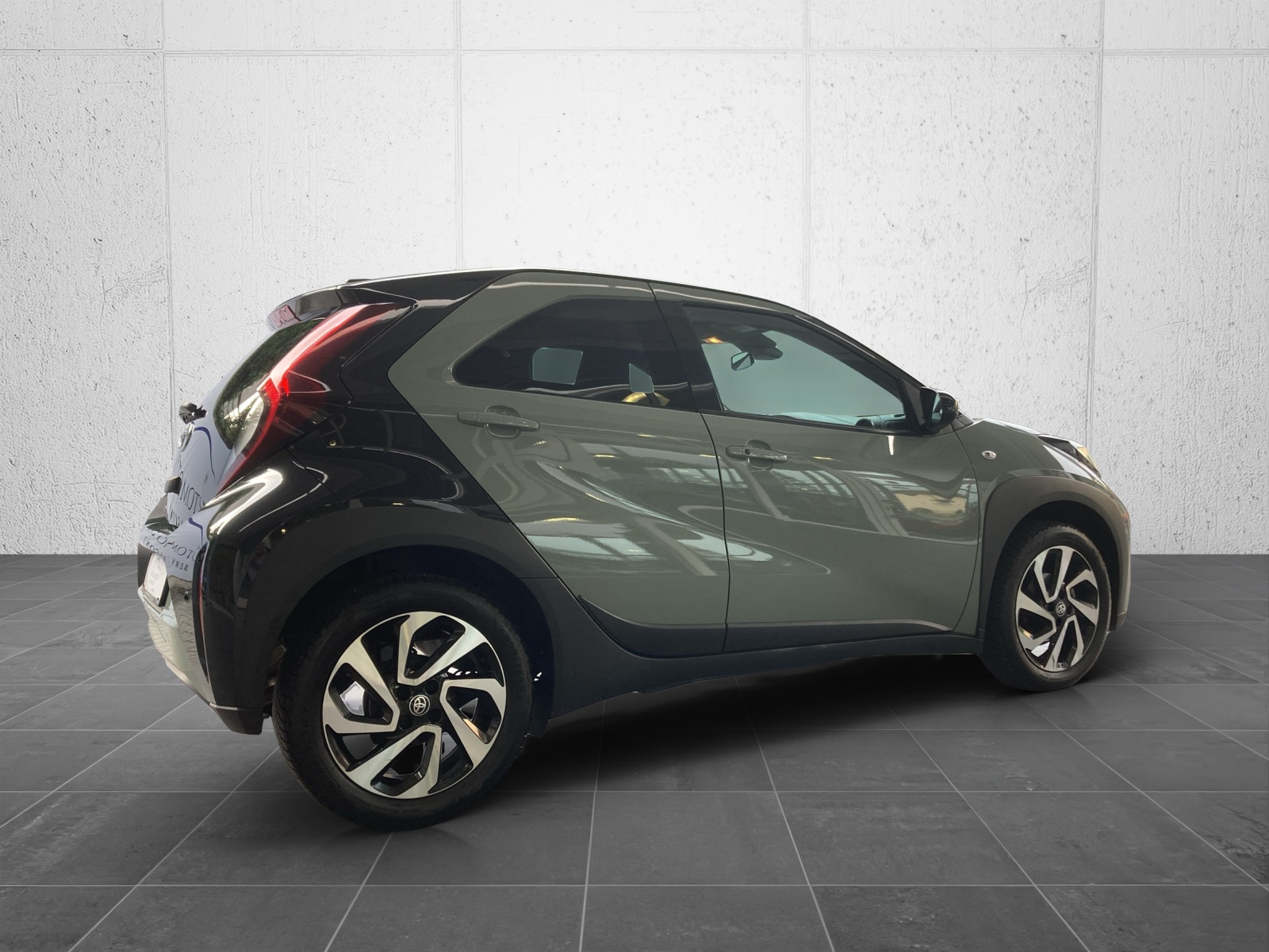 TOYOTA Aygo X 1.0 VVT-i Trend CVT-image-4