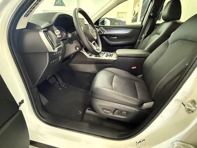 MAZDA CX-60 3.3L e-Skyactiv D 254 MHEV AWD Homura-image-9