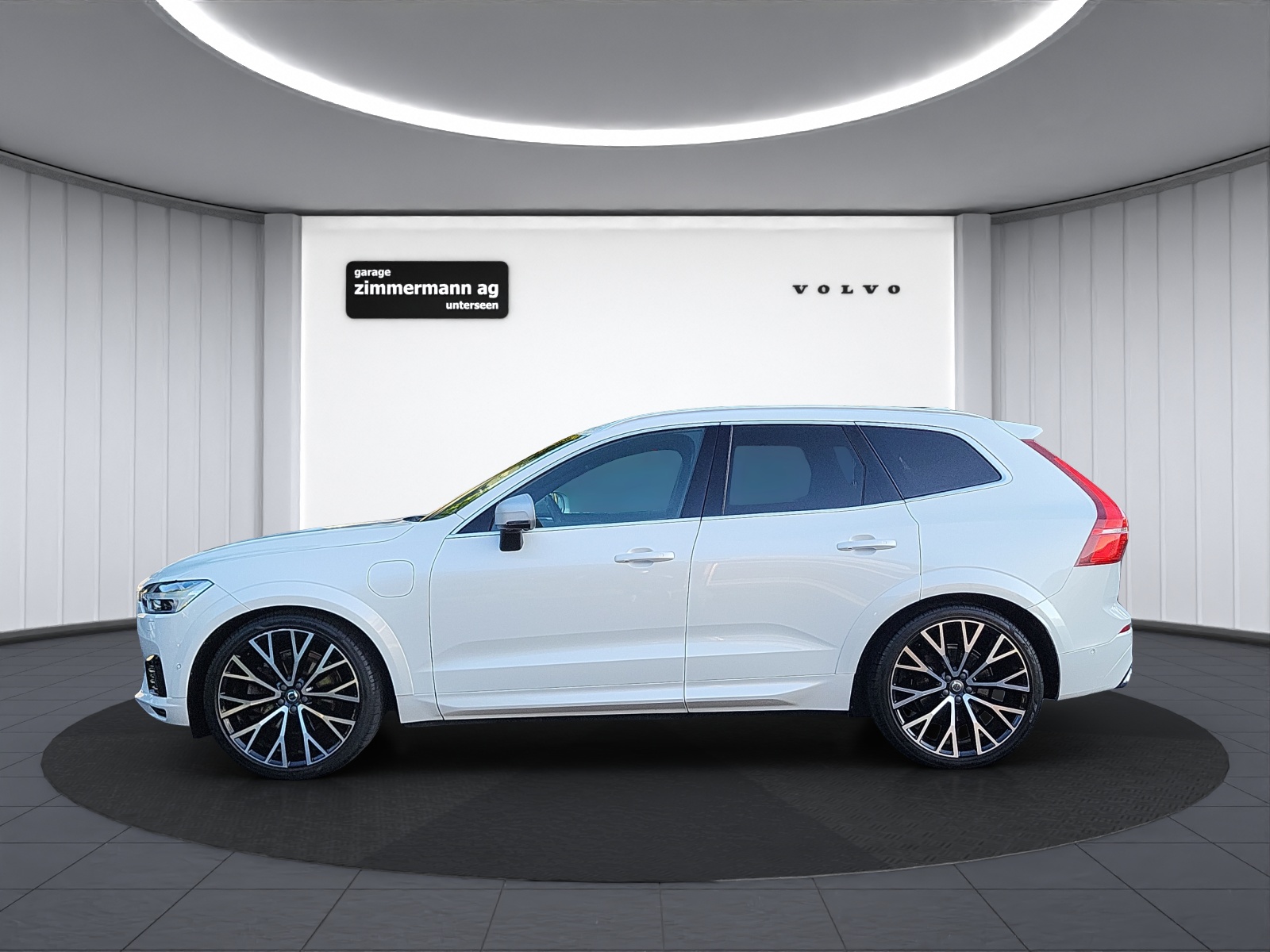 VOLVO XC60 2.0 T8 TE R-Design AWD-image-10