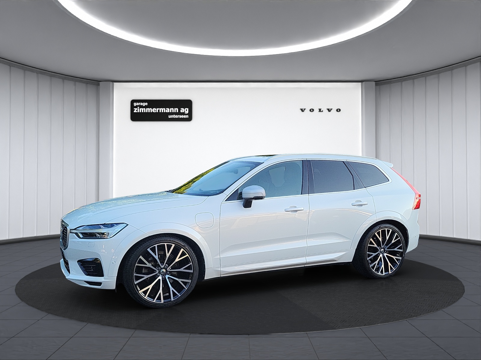 VOLVO XC60 2.0 T8 TE R-Design AWD-image-11