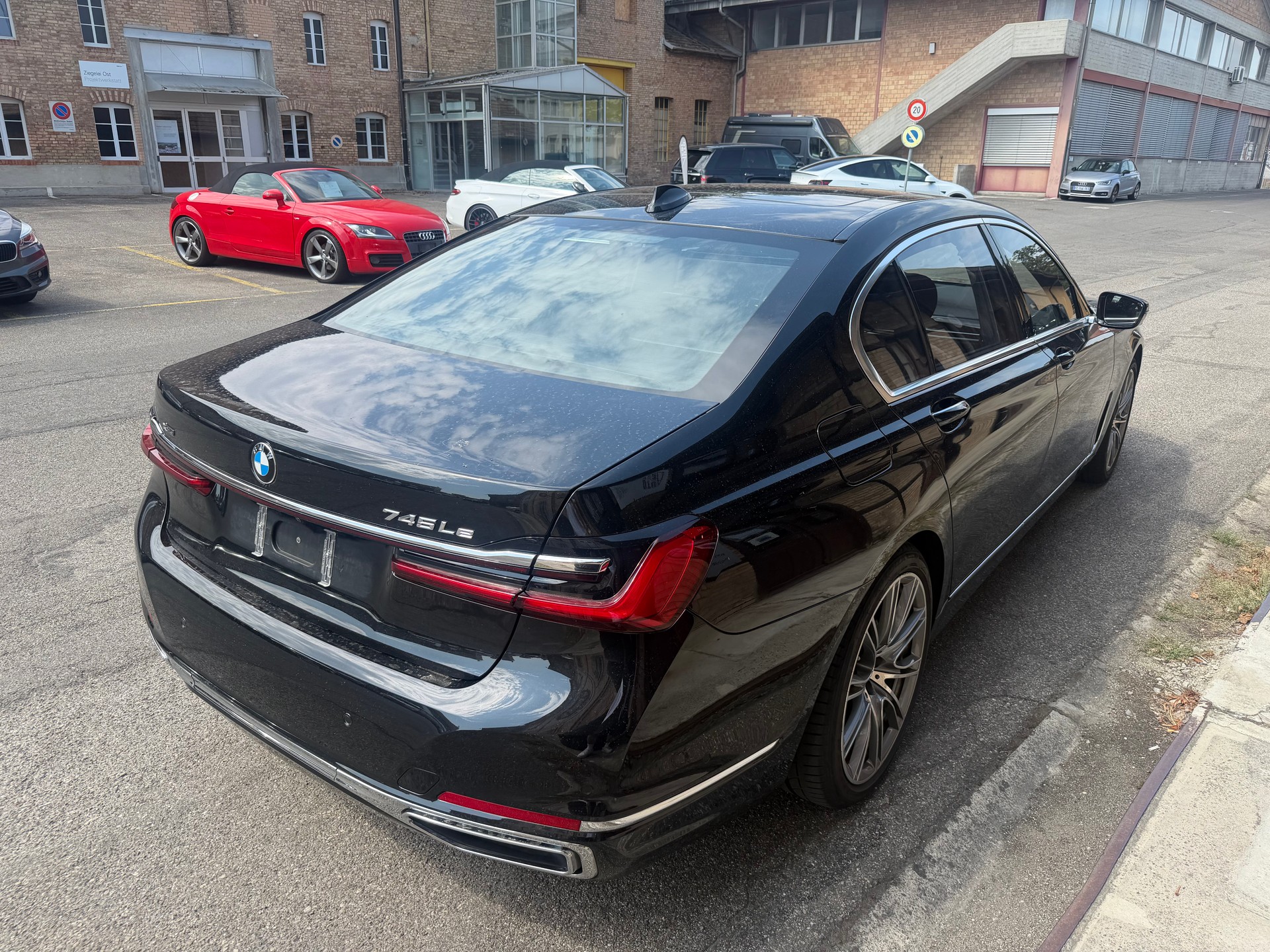 BMW 745Le xDrive Steptronic-image-6