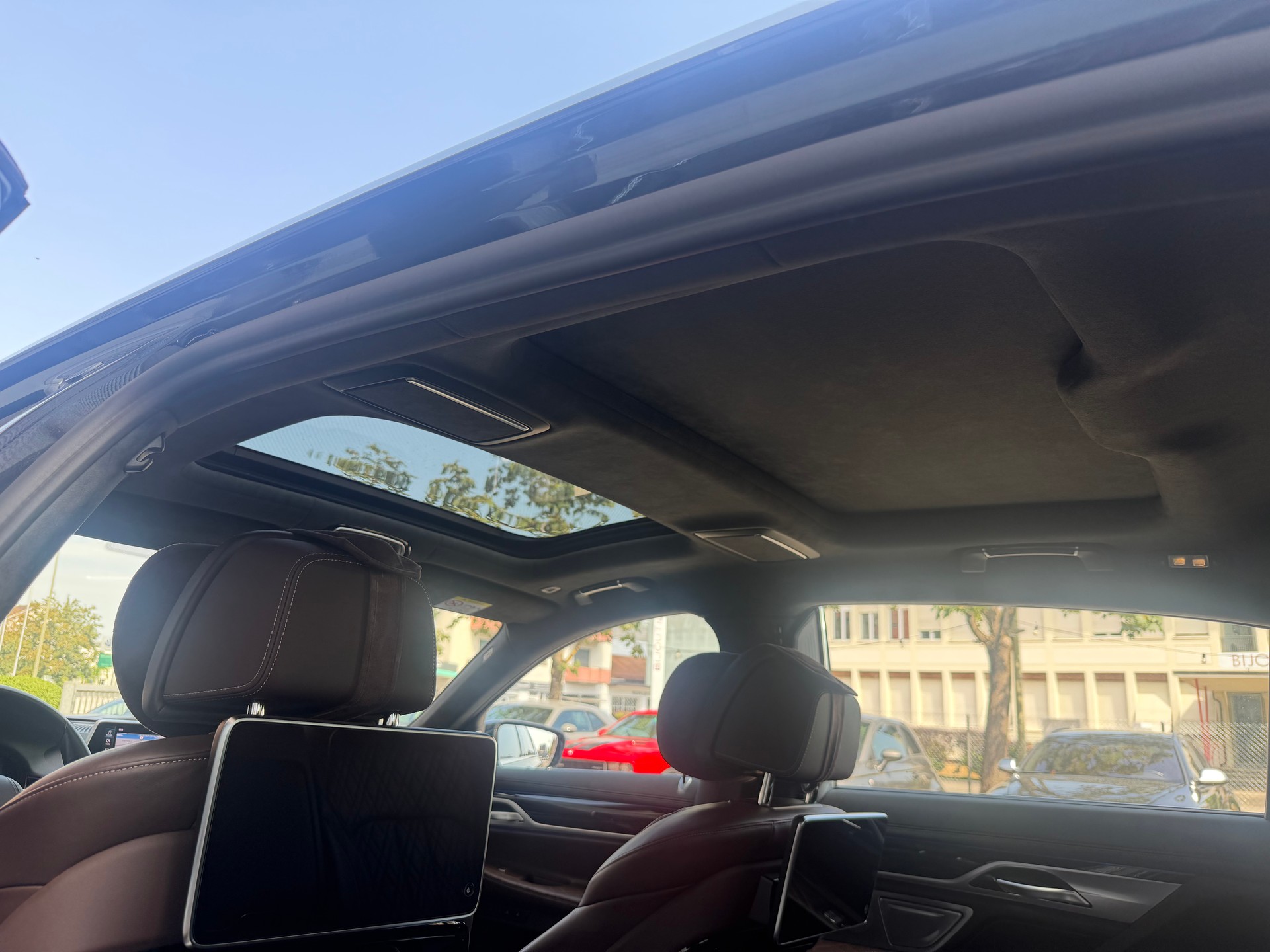 BMW 745Le xDrive Steptronic-image-11