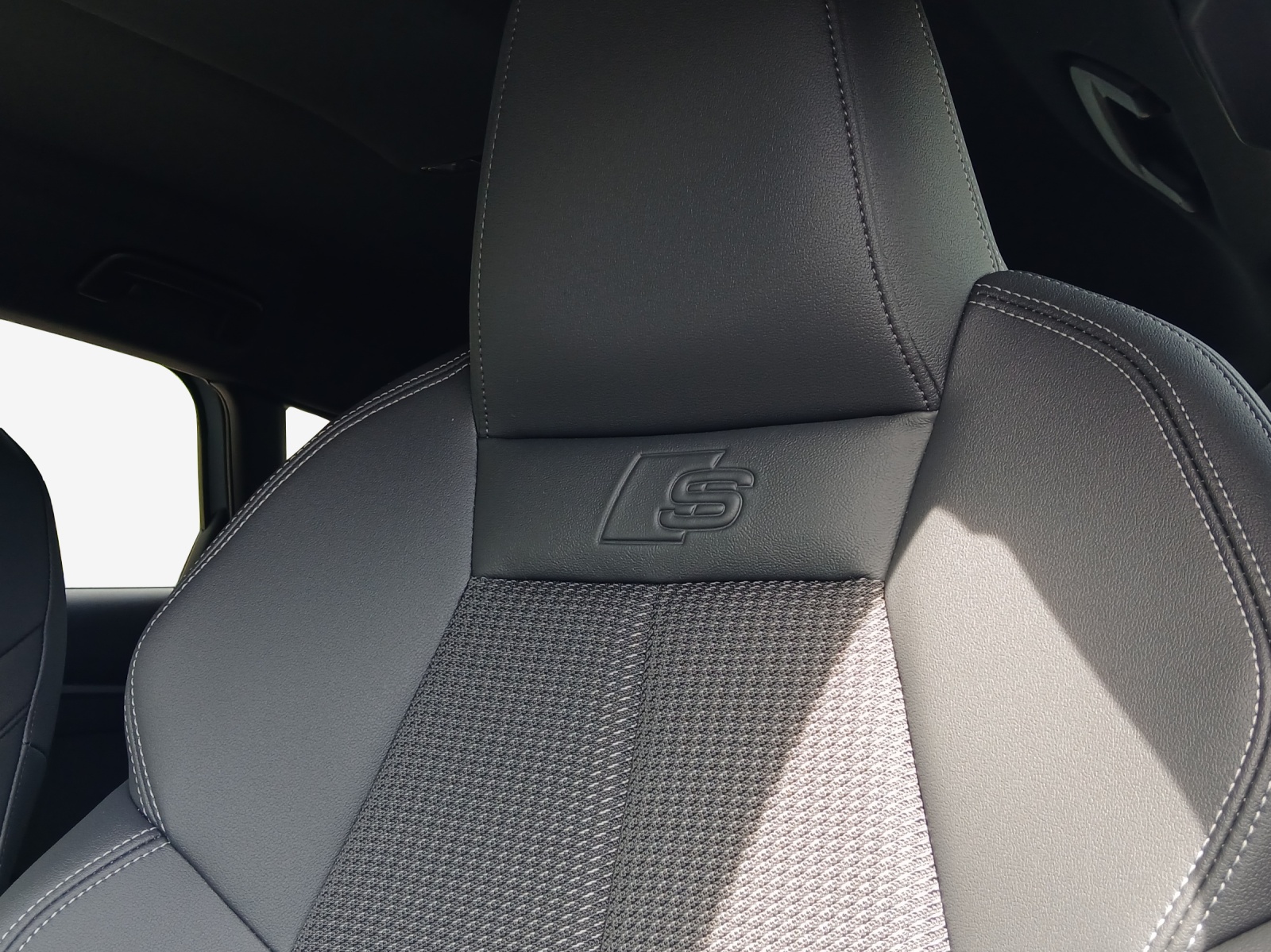 AUDI A3 allstreet 35 TFSI Attraction S-tronic-image-14