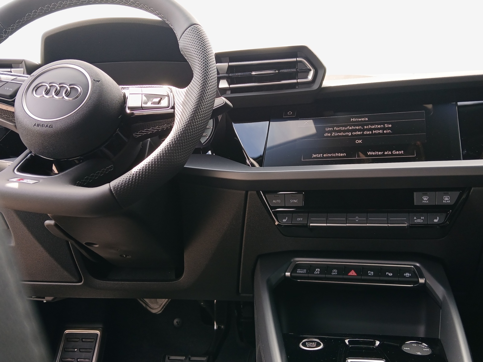AUDI A3 allstreet 35 TFSI Attraction S-tronic-image-8