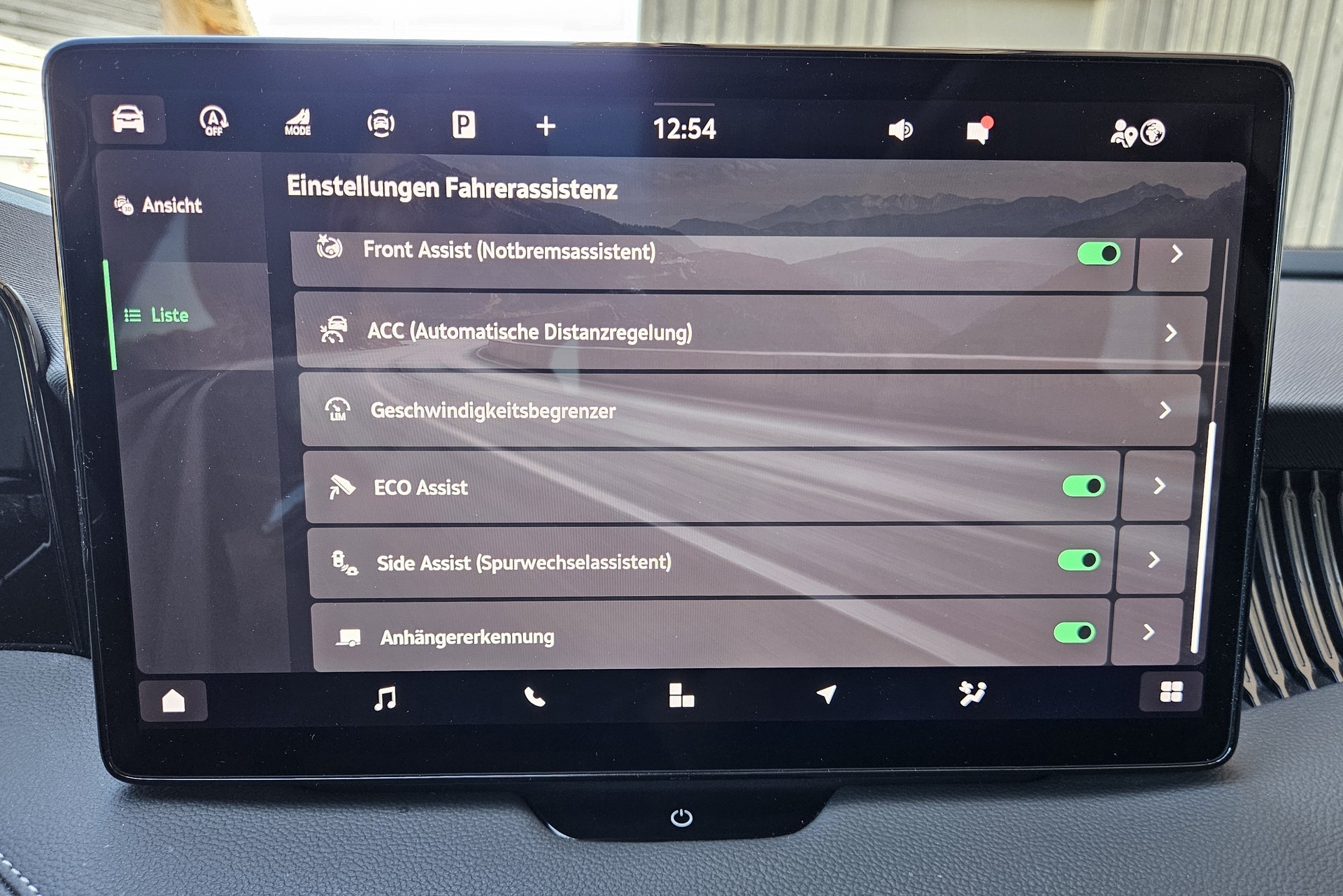 SKODA Superb Combi 2.0 TDi L&K 4x4 DSG mit Anhängerkupplung-image-22