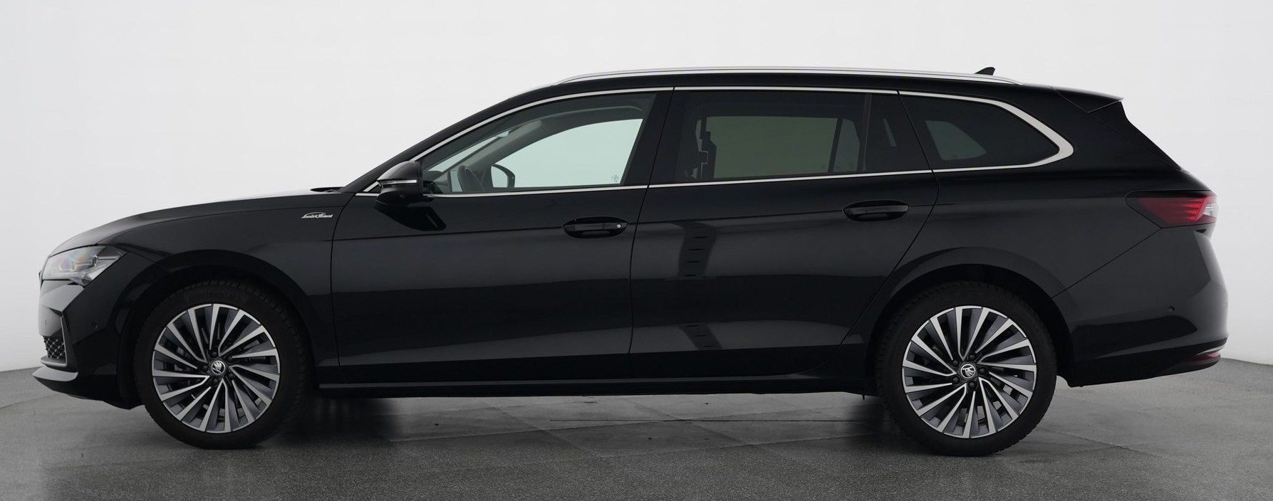 SKODA Superb Combi 2.0 TDi L&K 4x4 DSG mit Anhängerkupplung-image-1