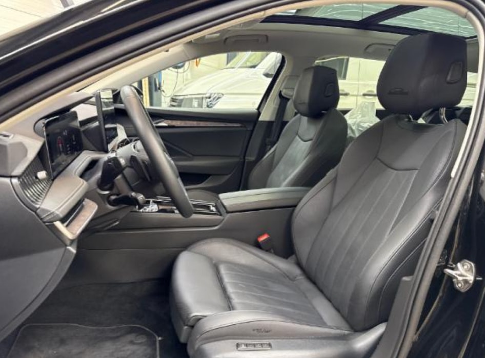 SKODA Superb Combi 2.0 TDi L&K 4x4 DSG mit Anhängerkupplung-image-6