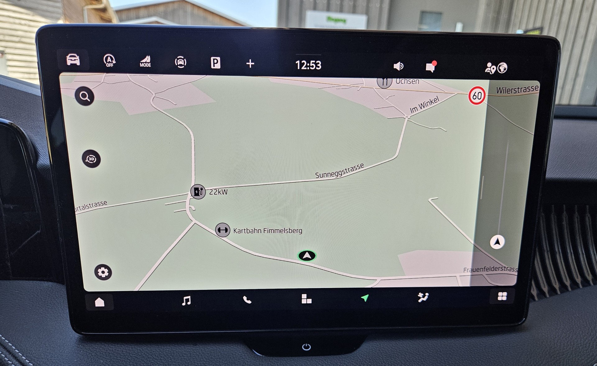 SKODA Superb Combi 2.0 TDi L&K 4x4 DSG mit Anhängerkupplung-image-15