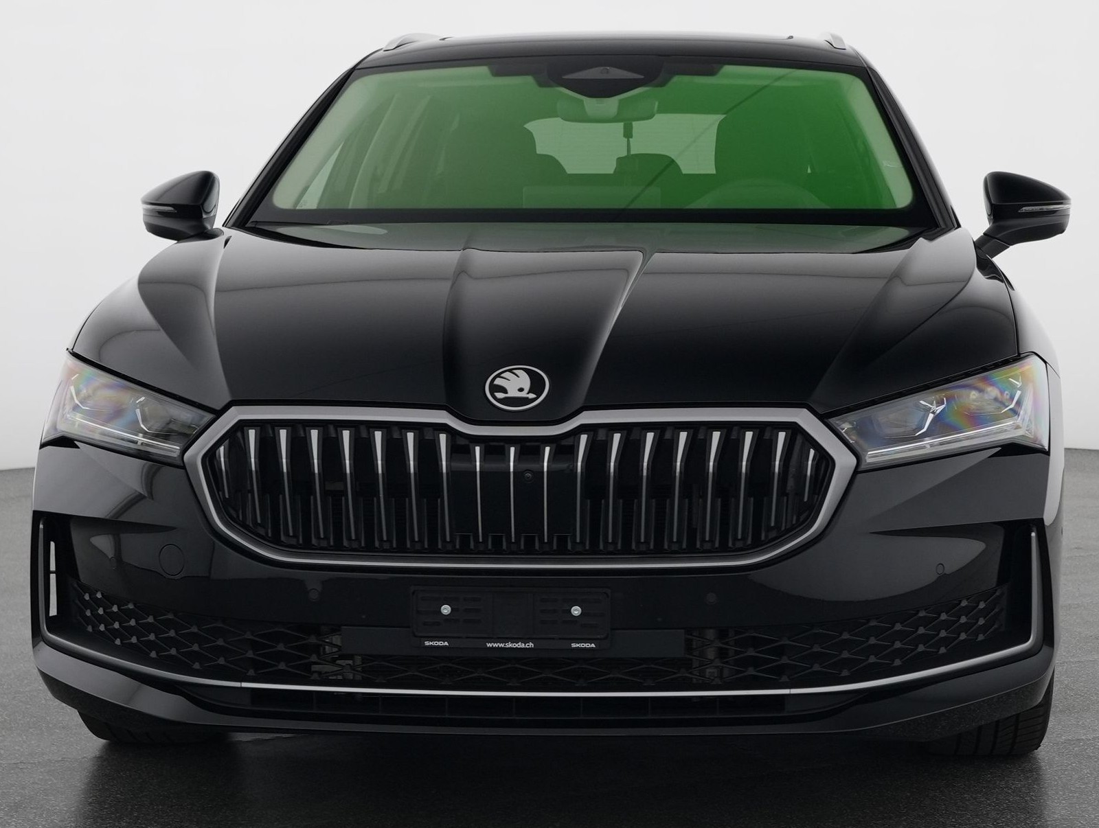 SKODA Superb Combi 2.0 TDi L&K 4x4 DSG mit Anhängerkupplung-image-5