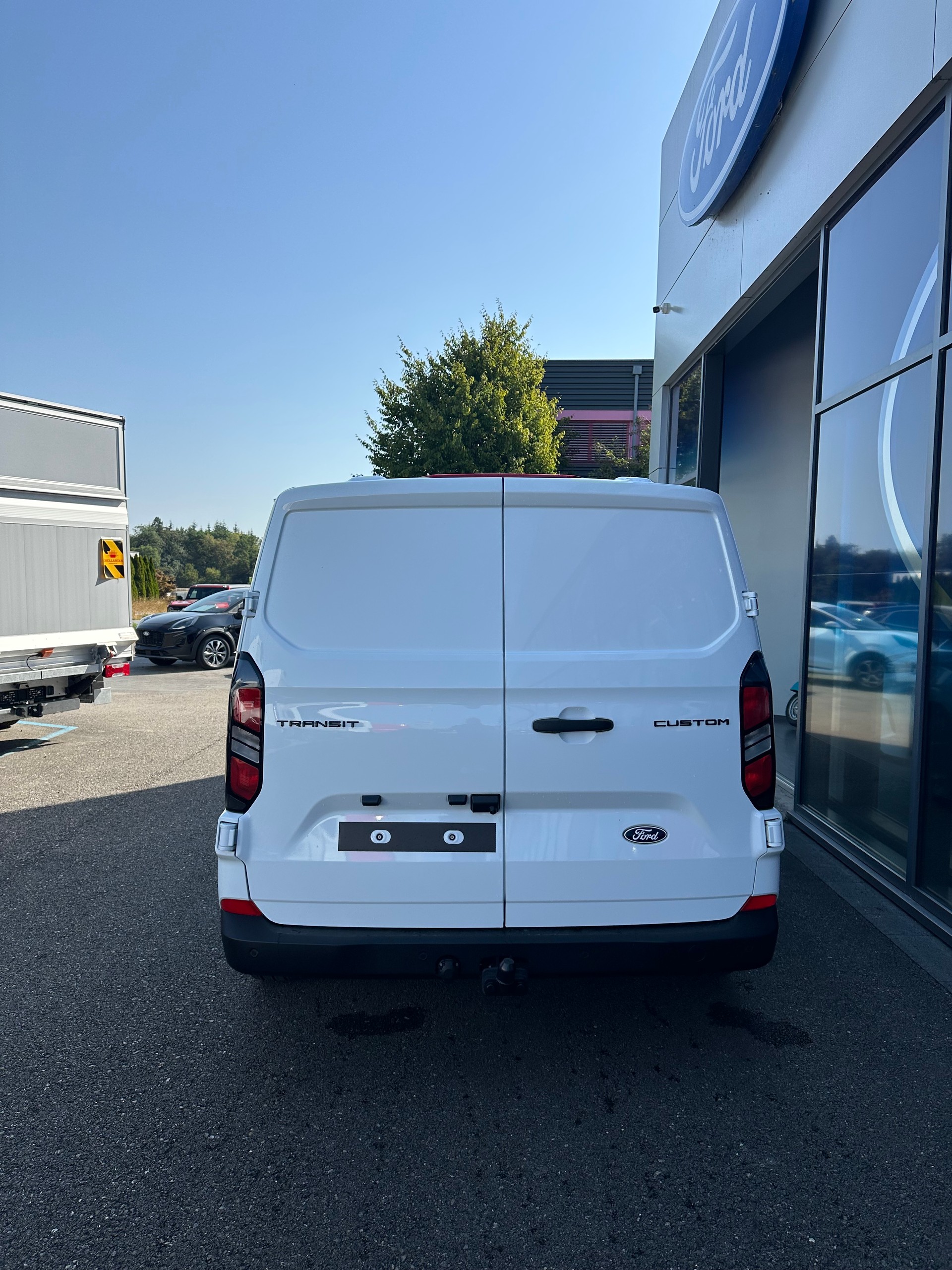 FORD Transit Custom Van 320 L1 2.0 EcoBl Trend/136CV/Aut.-image-4