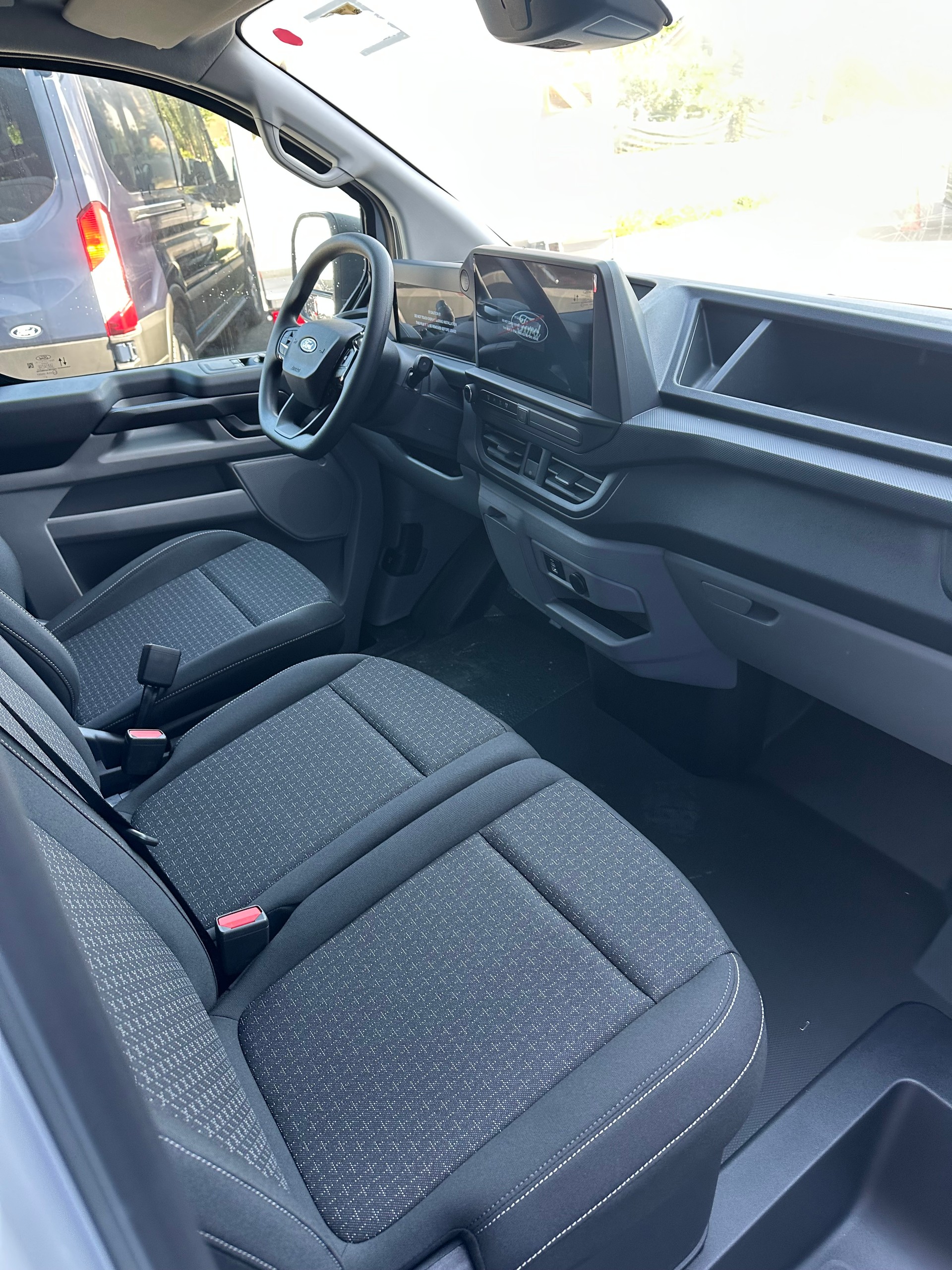 FORD Transit Custom Van 320 L1 2.0 EcoBl Trend/136CV/Aut.-image-12