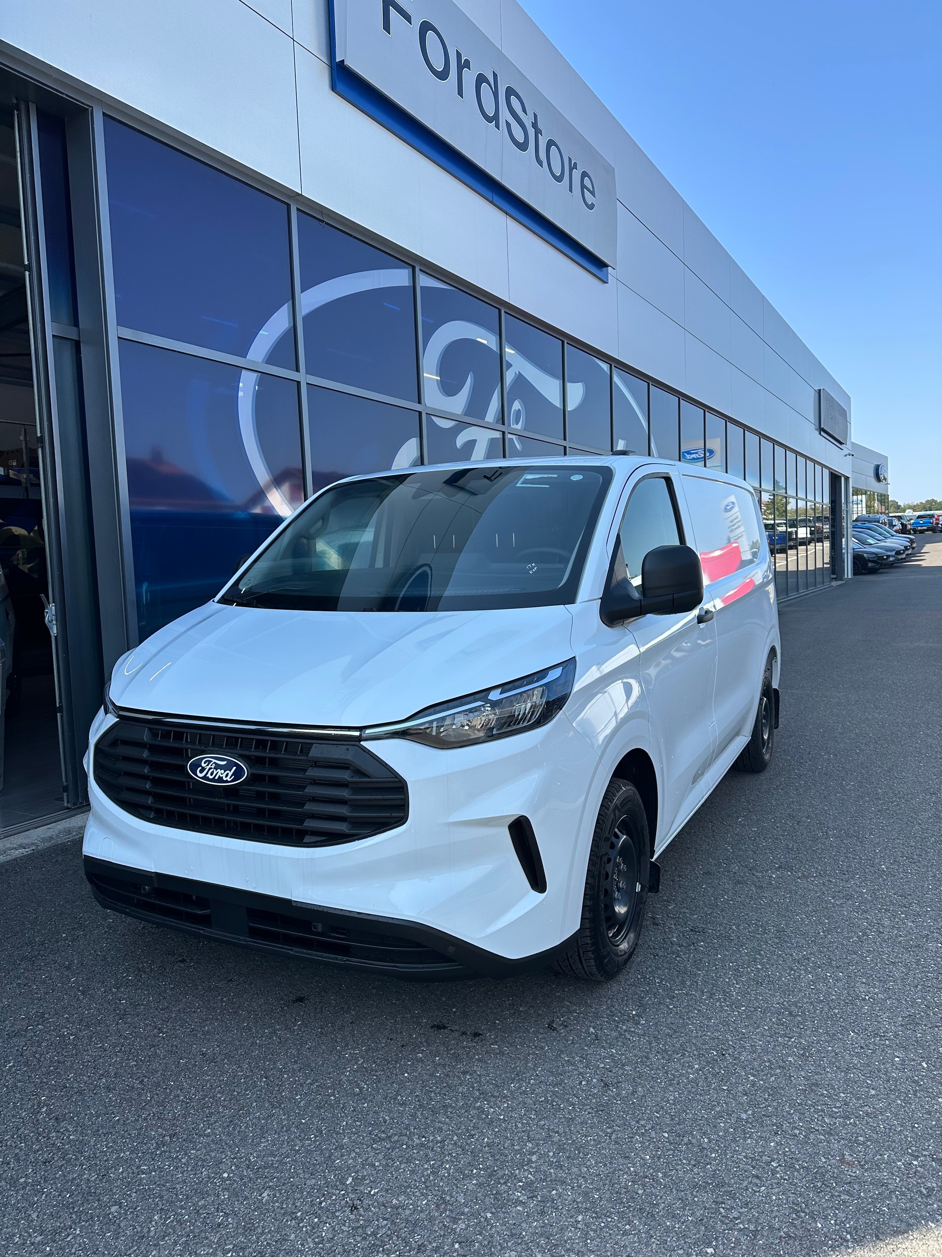 FORD Transit Custom Van 320 L1 2.0 EcoBl Trend/136CV/Aut.-image-1