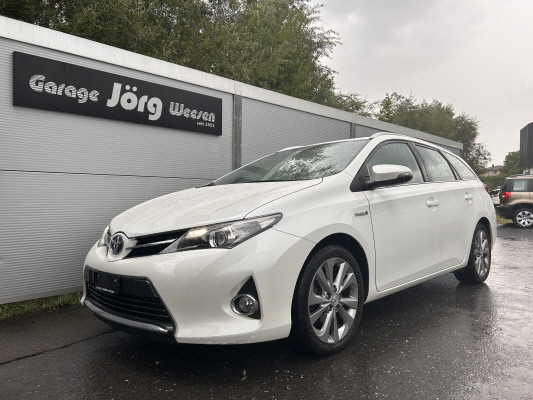 TOYOTA Auris TS 1.8 HSD Luna-image-0