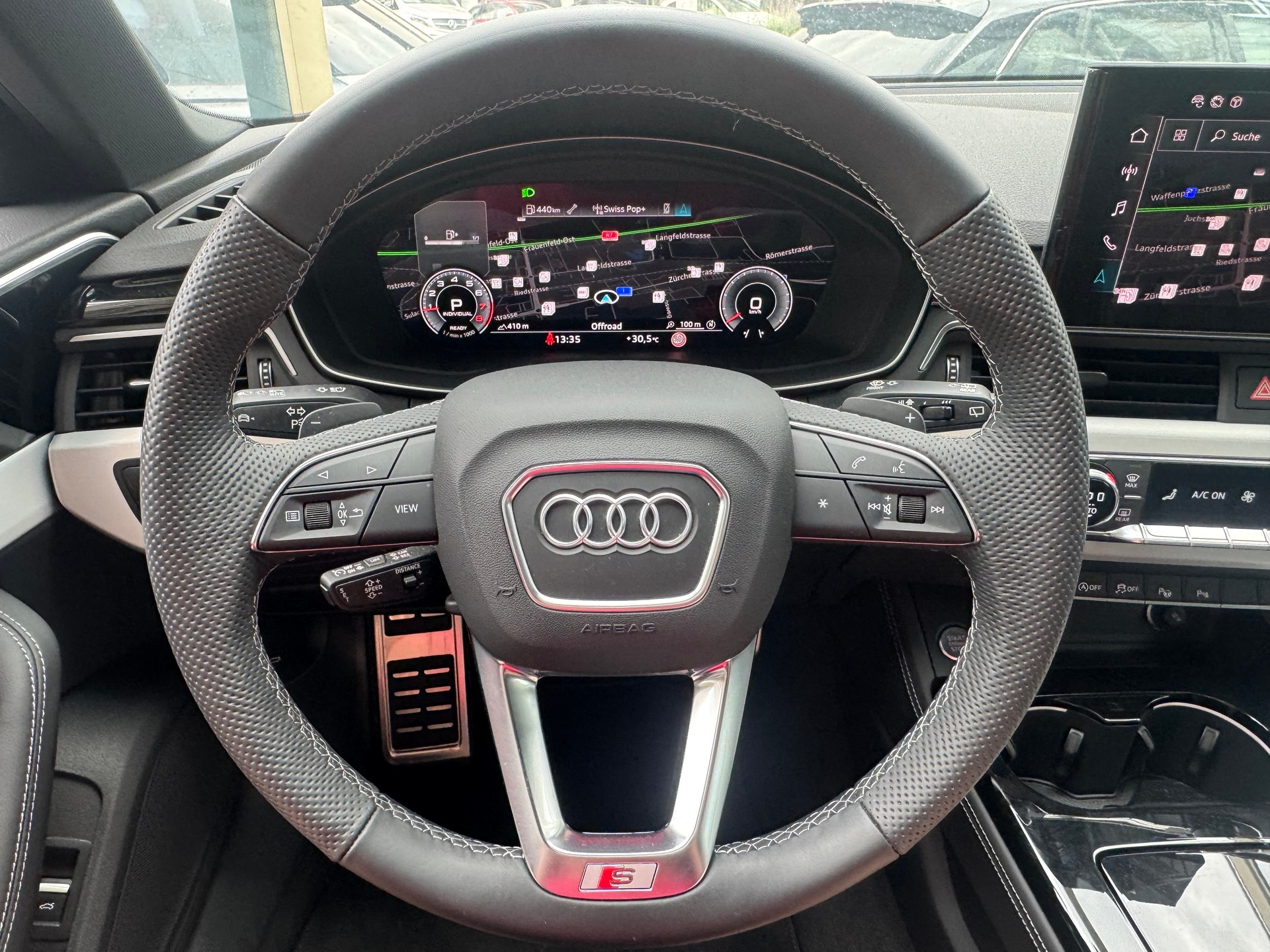 AUDI A4 Avant 45 TFSI S line S-tronic quattro*Panoramadach*AHK*ACC Tempomat*5 J. Garantie ab Inv.*-image-12