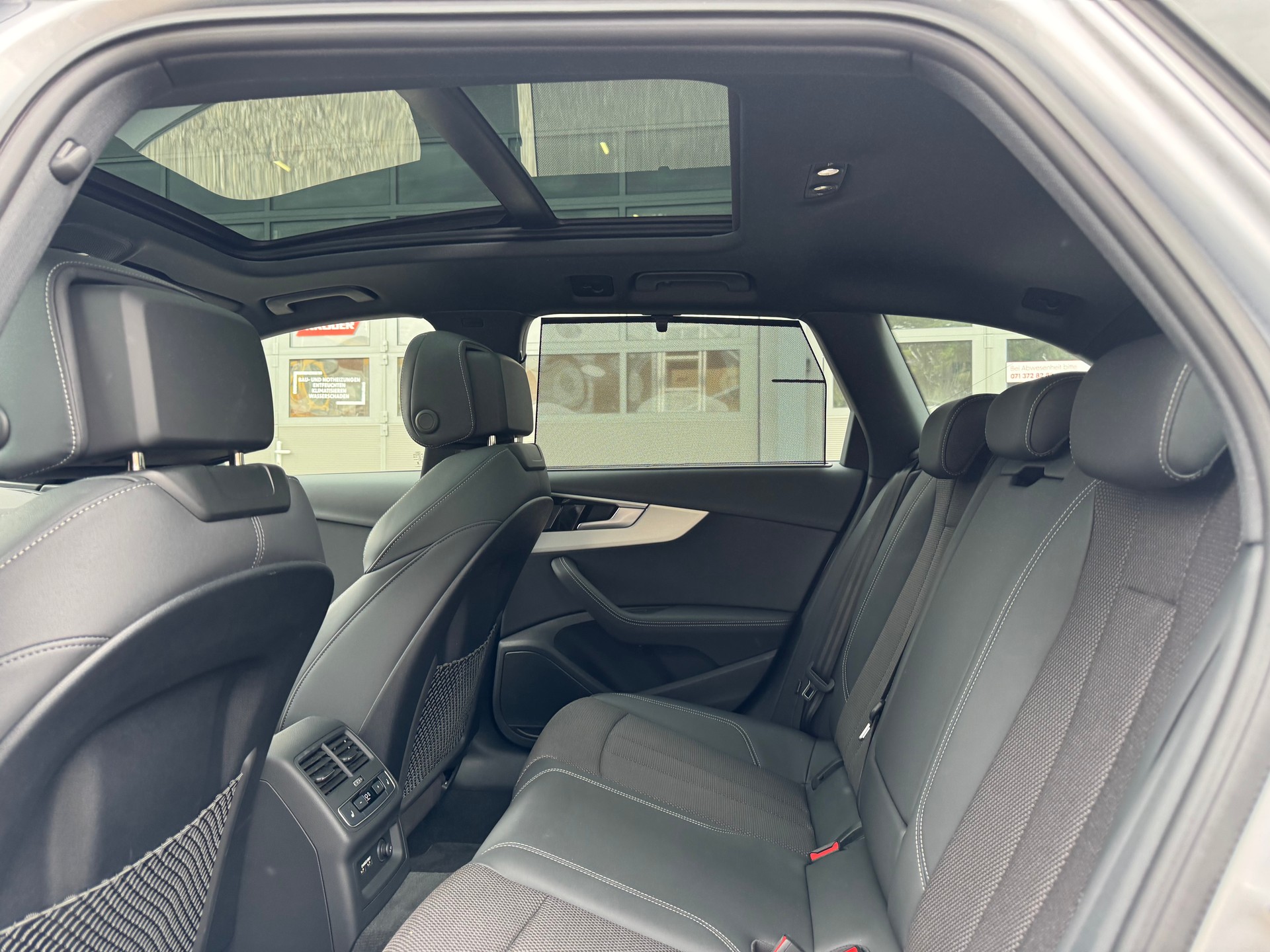 AUDI A4 Avant 45 TFSI S line S-tronic quattro*Panoramadach*AHK*ACC Tempomat*5 J. Garantie ab Inv.*-image-9