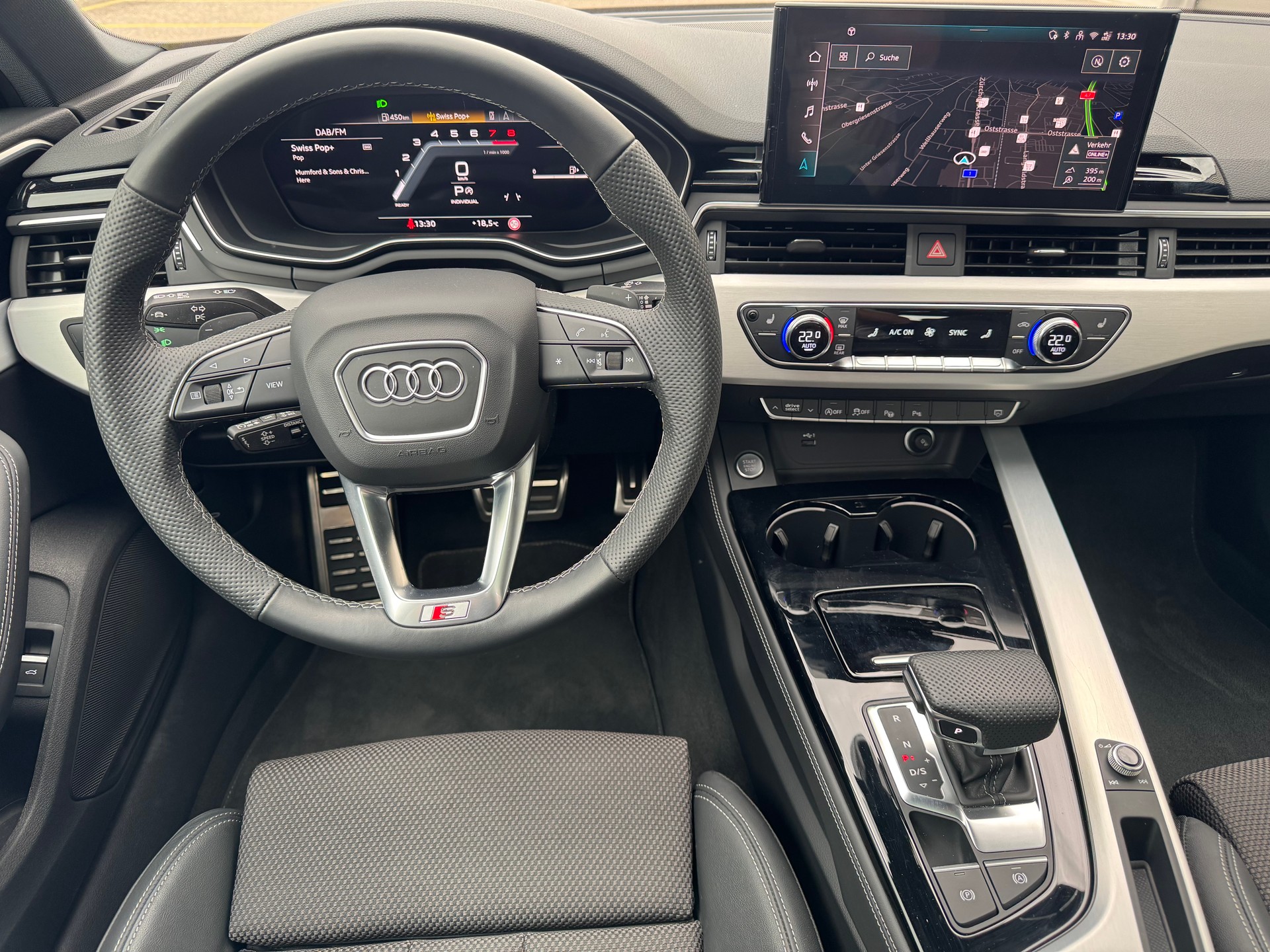 AUDI A4 Avant 45 TFSI S line S-tronic quattro*Panoramadach*AHK*ACC Tempomat*5 J. Garantie ab Inv.*-image-10