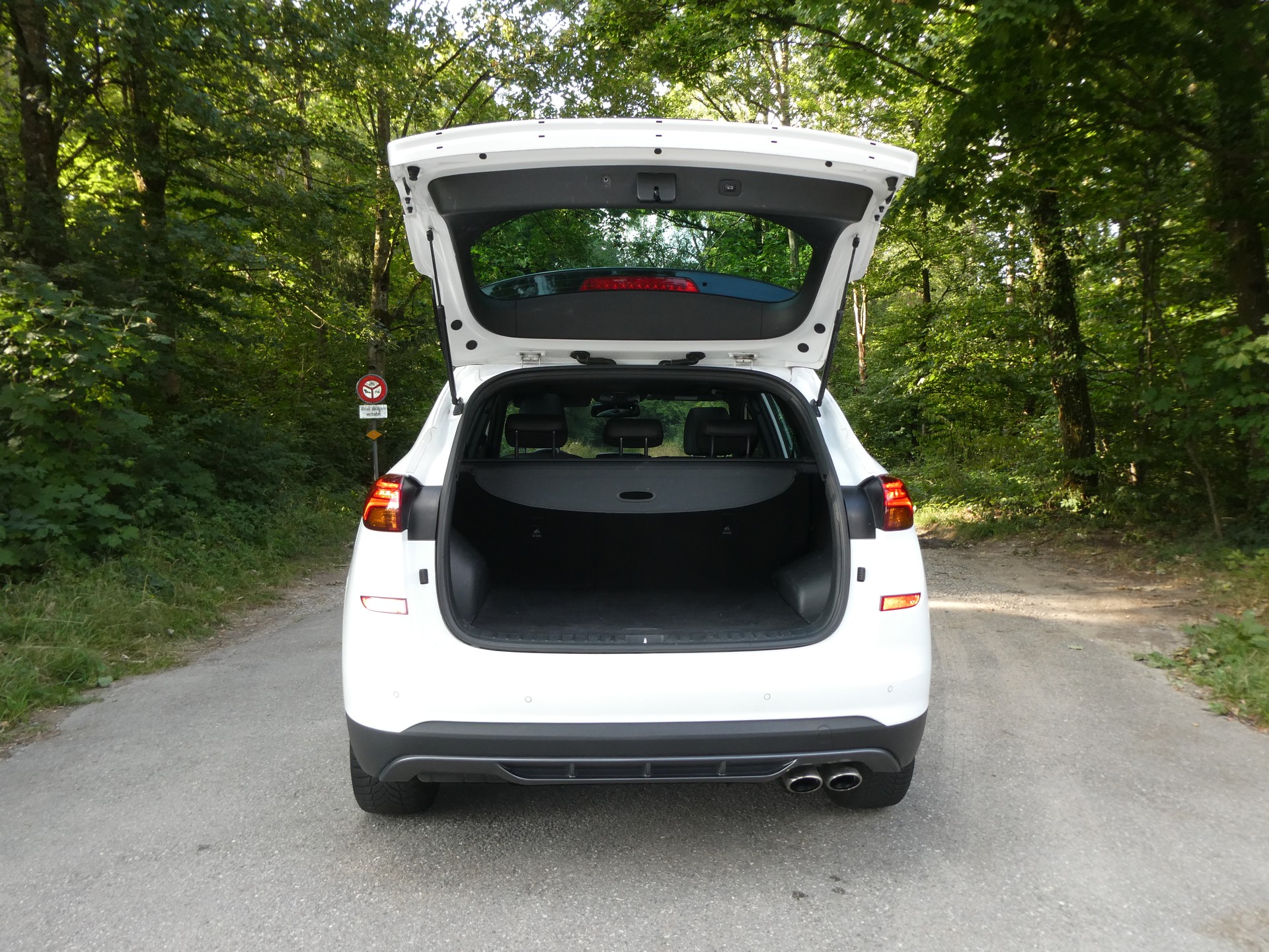 HYUNDAI Tucson 2.0 CRDI Vertex Mild Hybrid 4WD Automatic-image-8