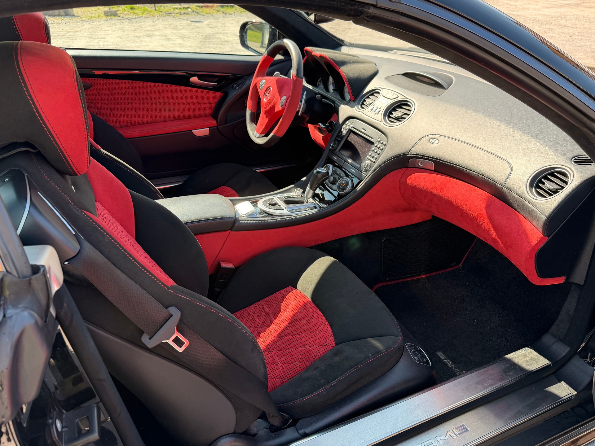MERCEDES-BENZ SL 63 V8 AMG-image-5