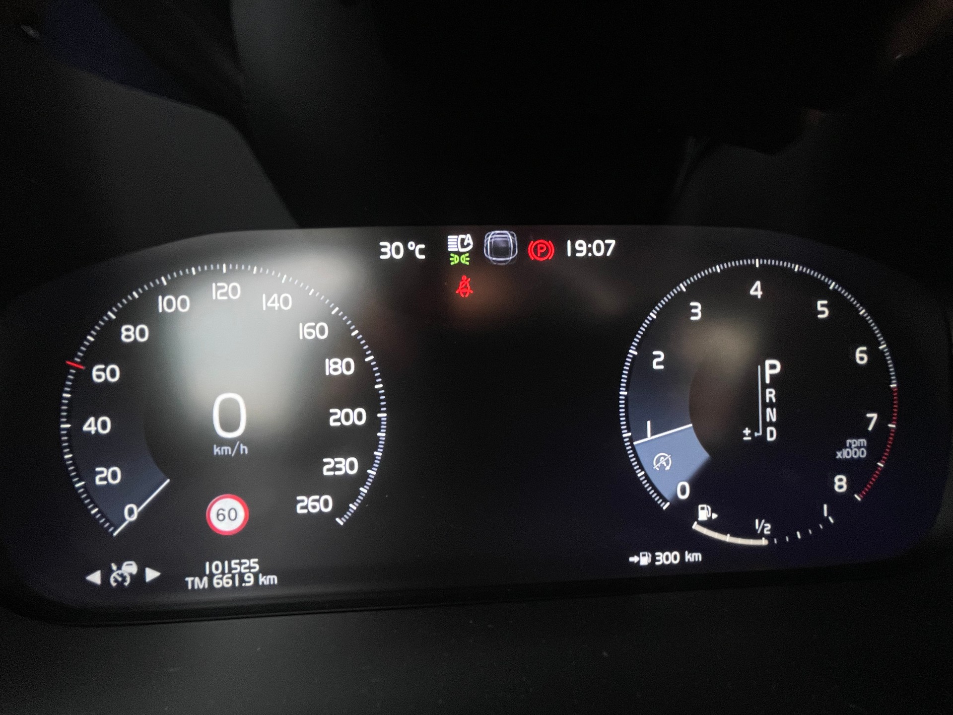 VOLVO 2.0 T5 Inscription AWD-image-2