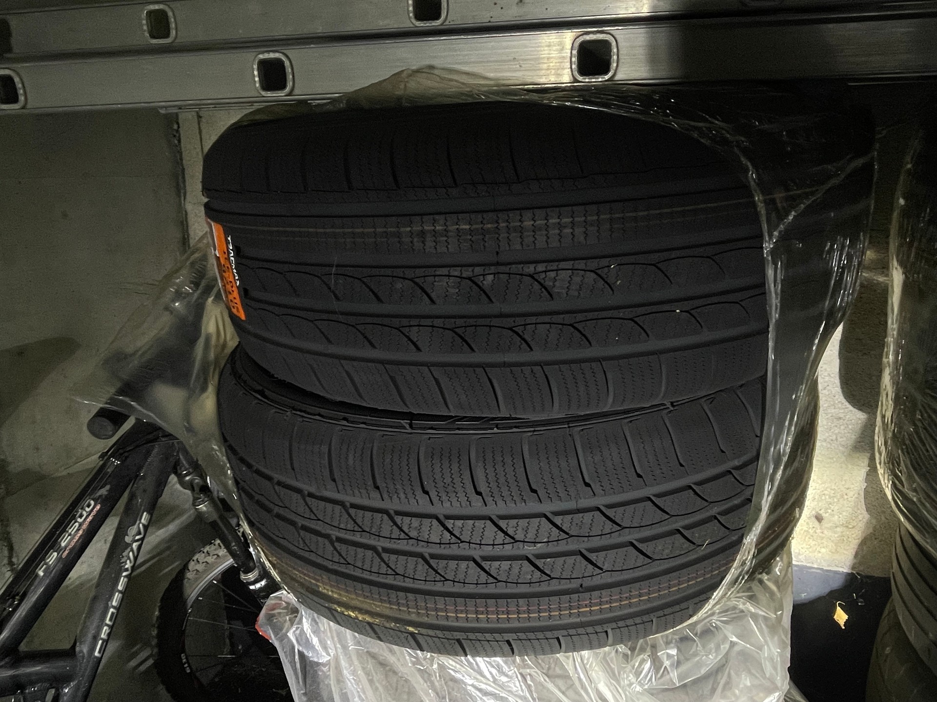 VOLVO 2.0 T5 Inscription AWD-image-9